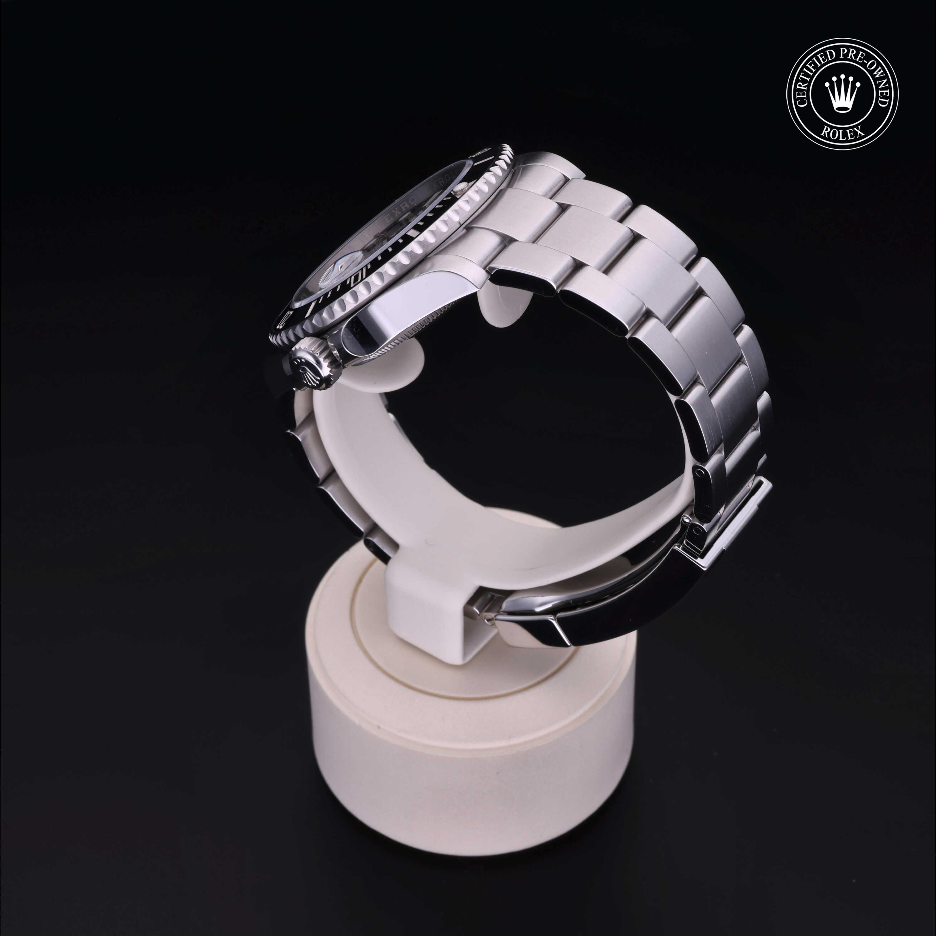 Oyster Perpetual Submariner Date