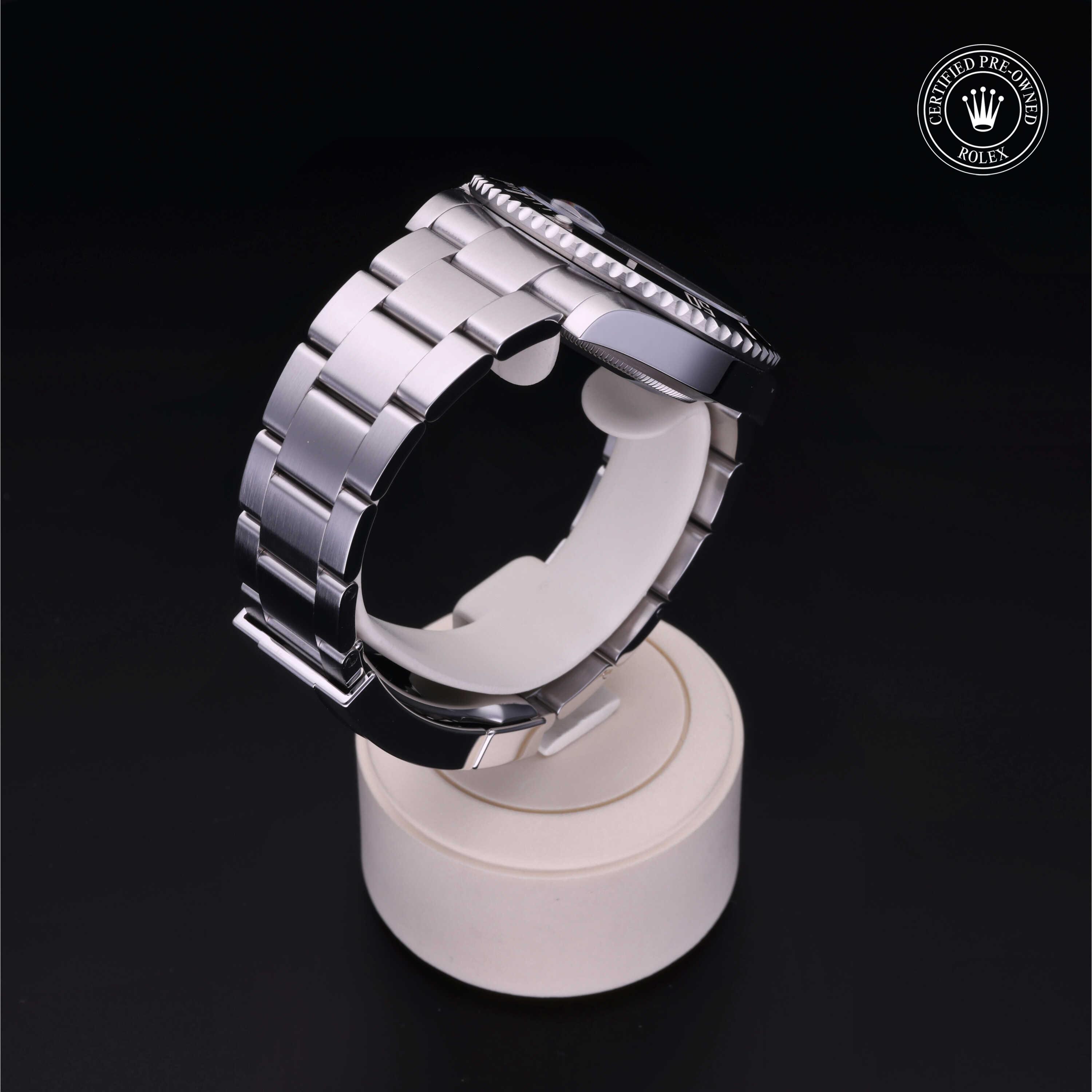 Oyster Perpetual Submariner Date
