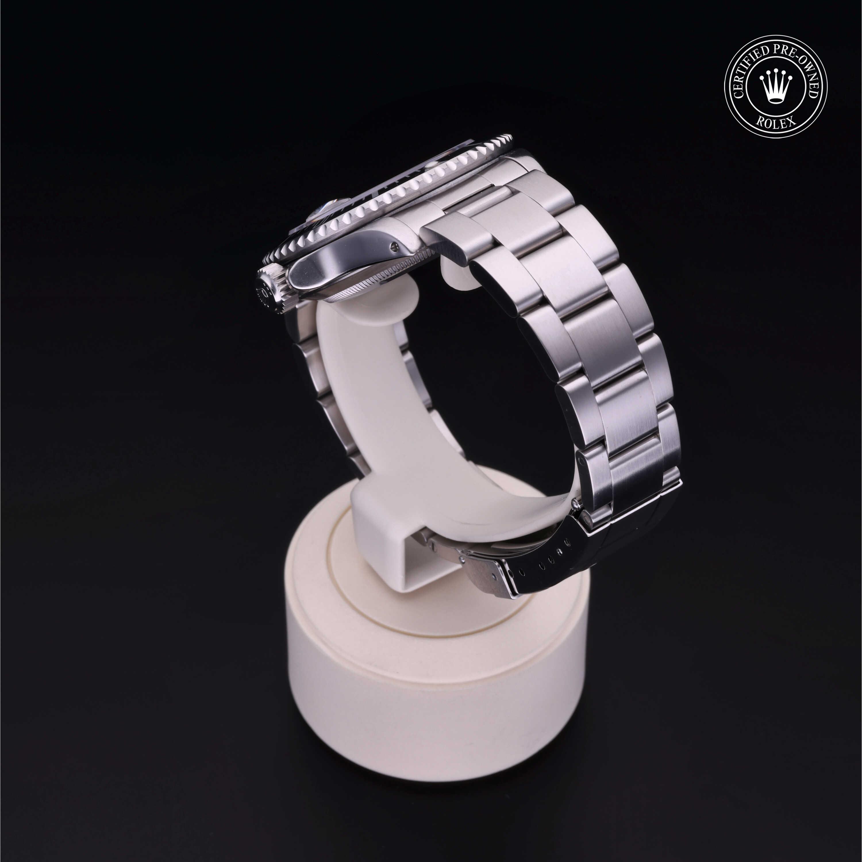 Oyster Perpetual Submariner Date