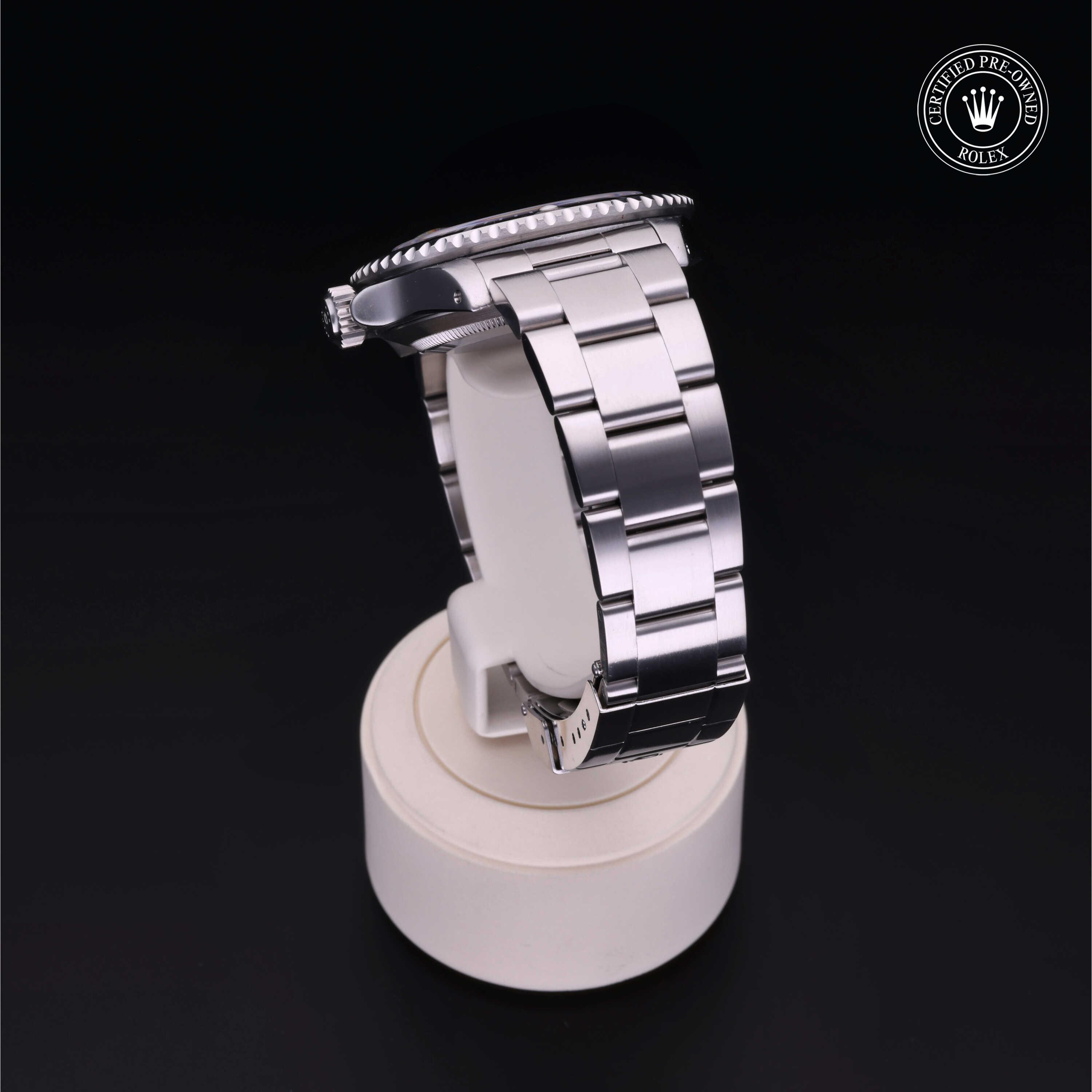 Oyster Perpetual Submariner Date