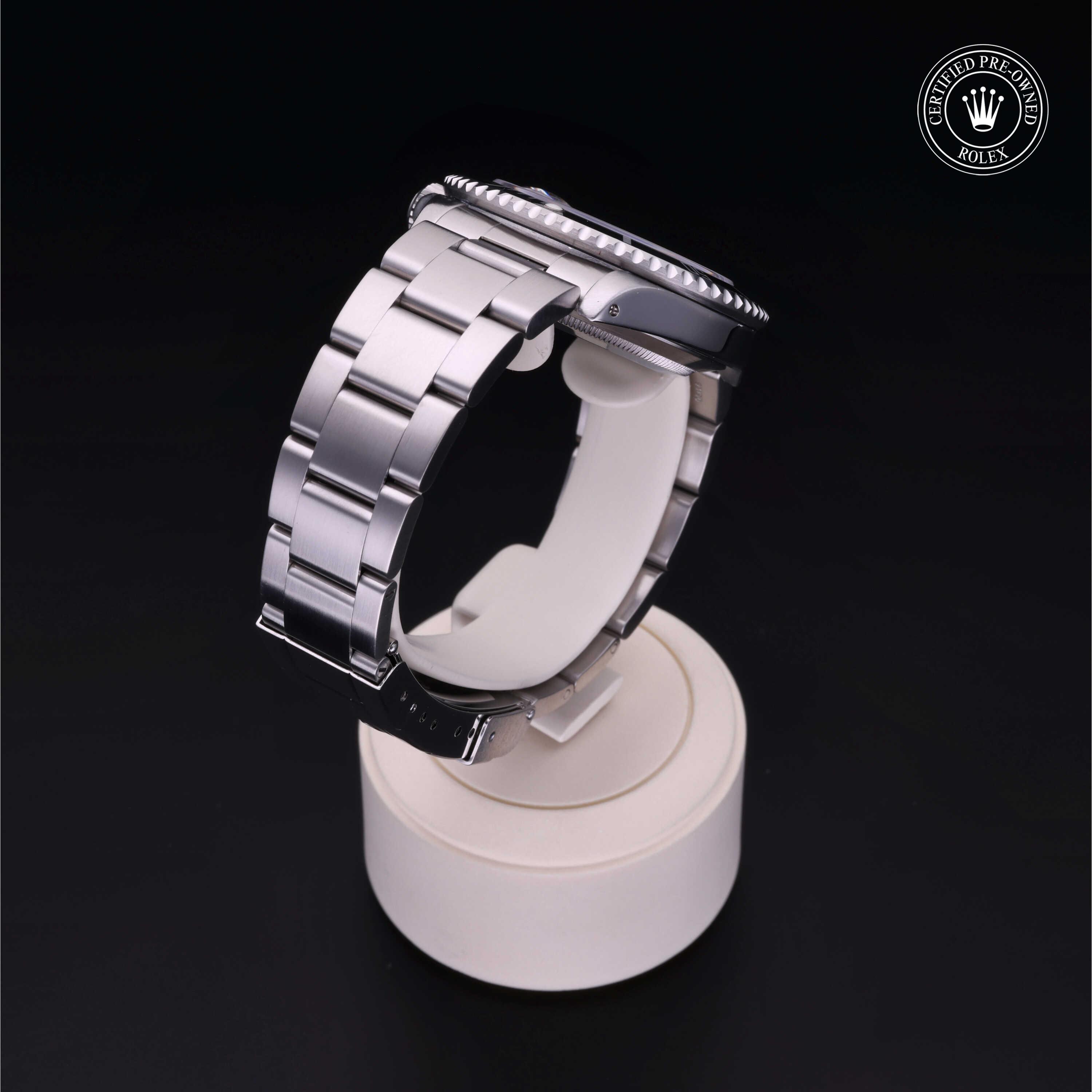 Oyster Perpetual Submariner Date