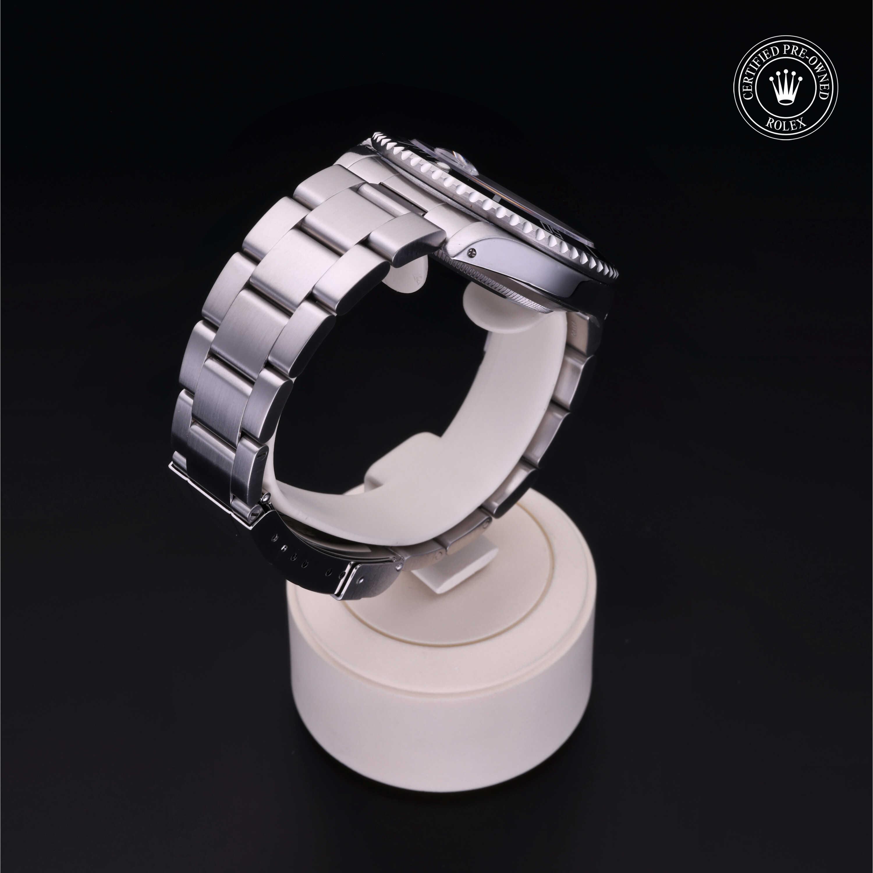 Oyster Perpetual Submariner Date