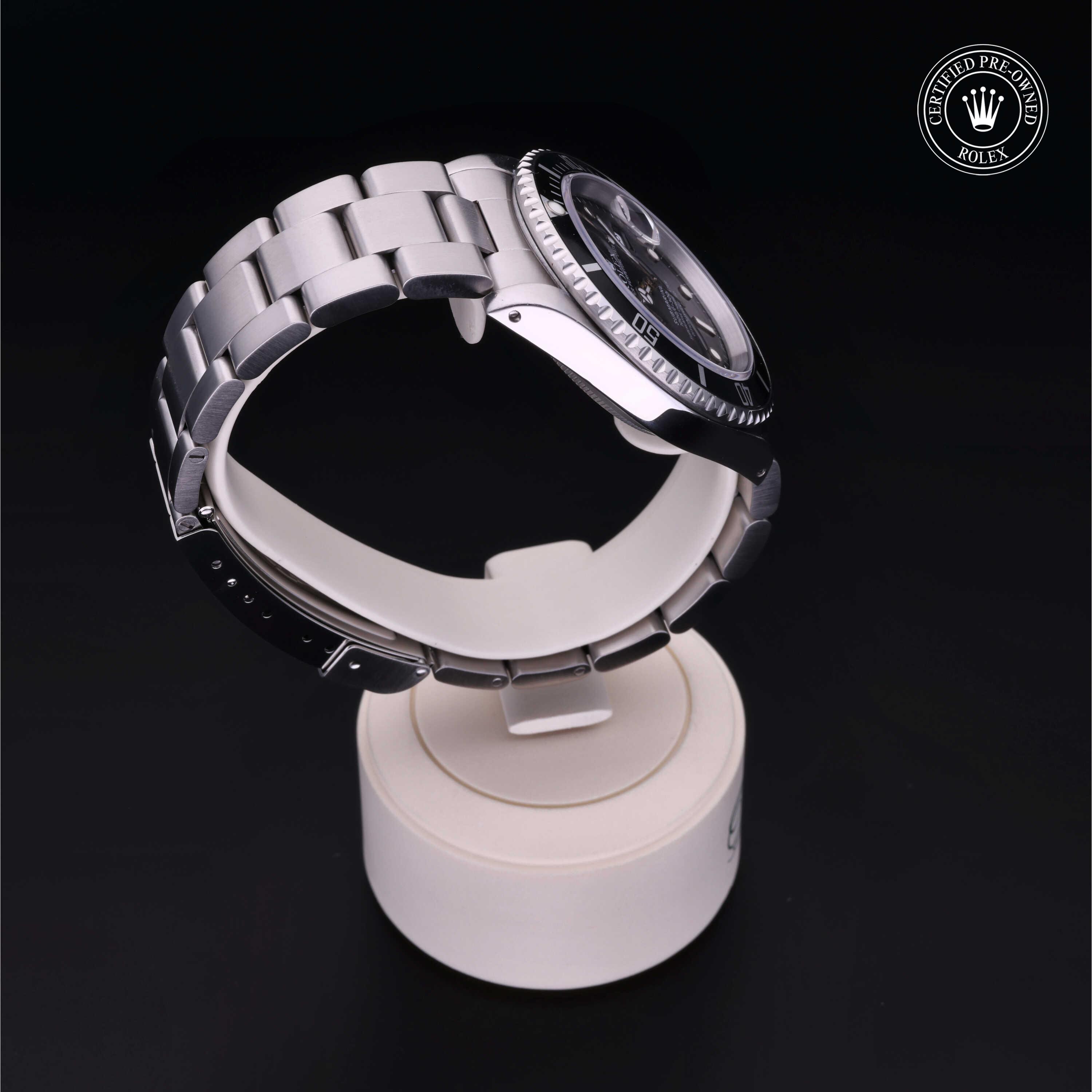Oyster Perpetual Submariner Date
