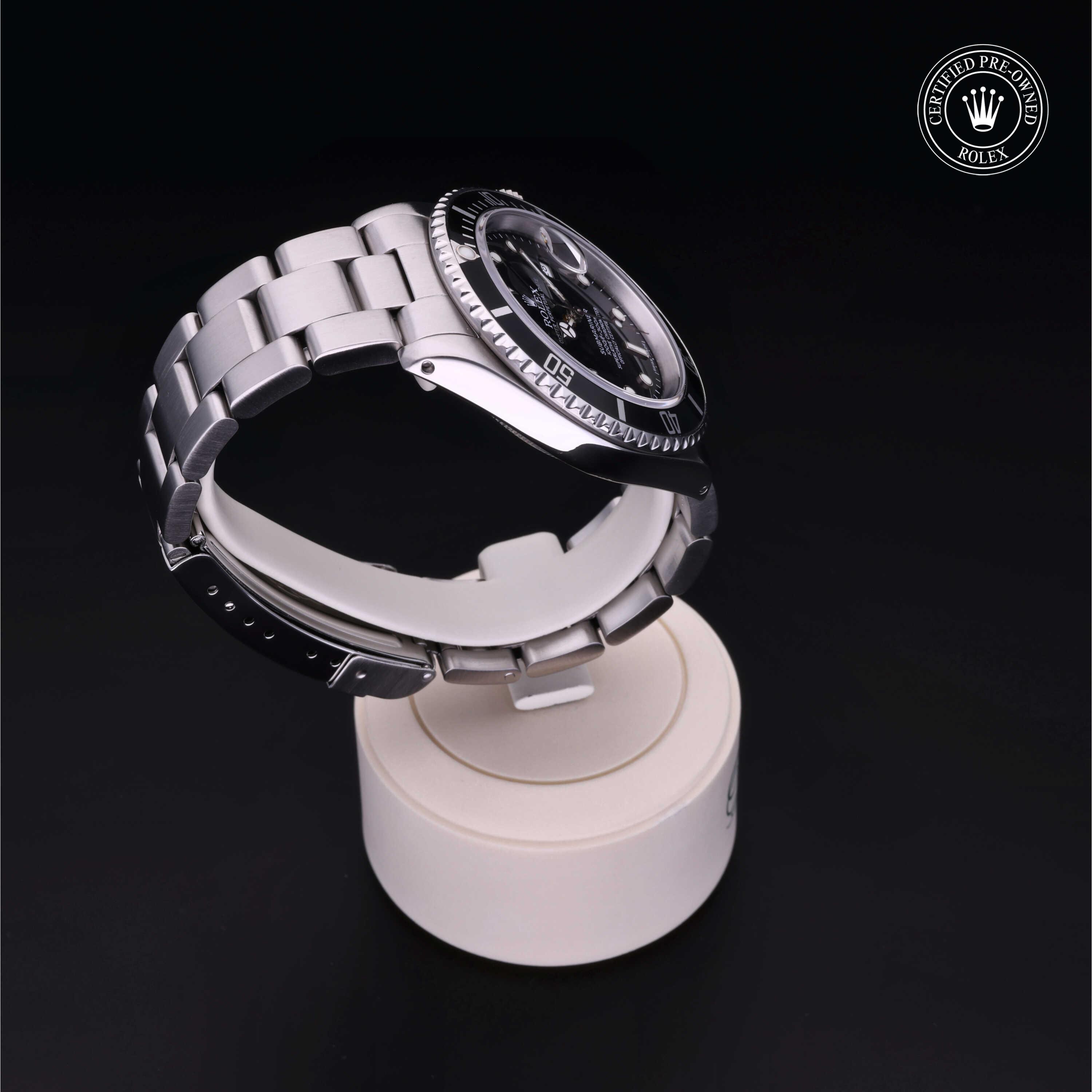 Oyster Perpetual Submariner Date