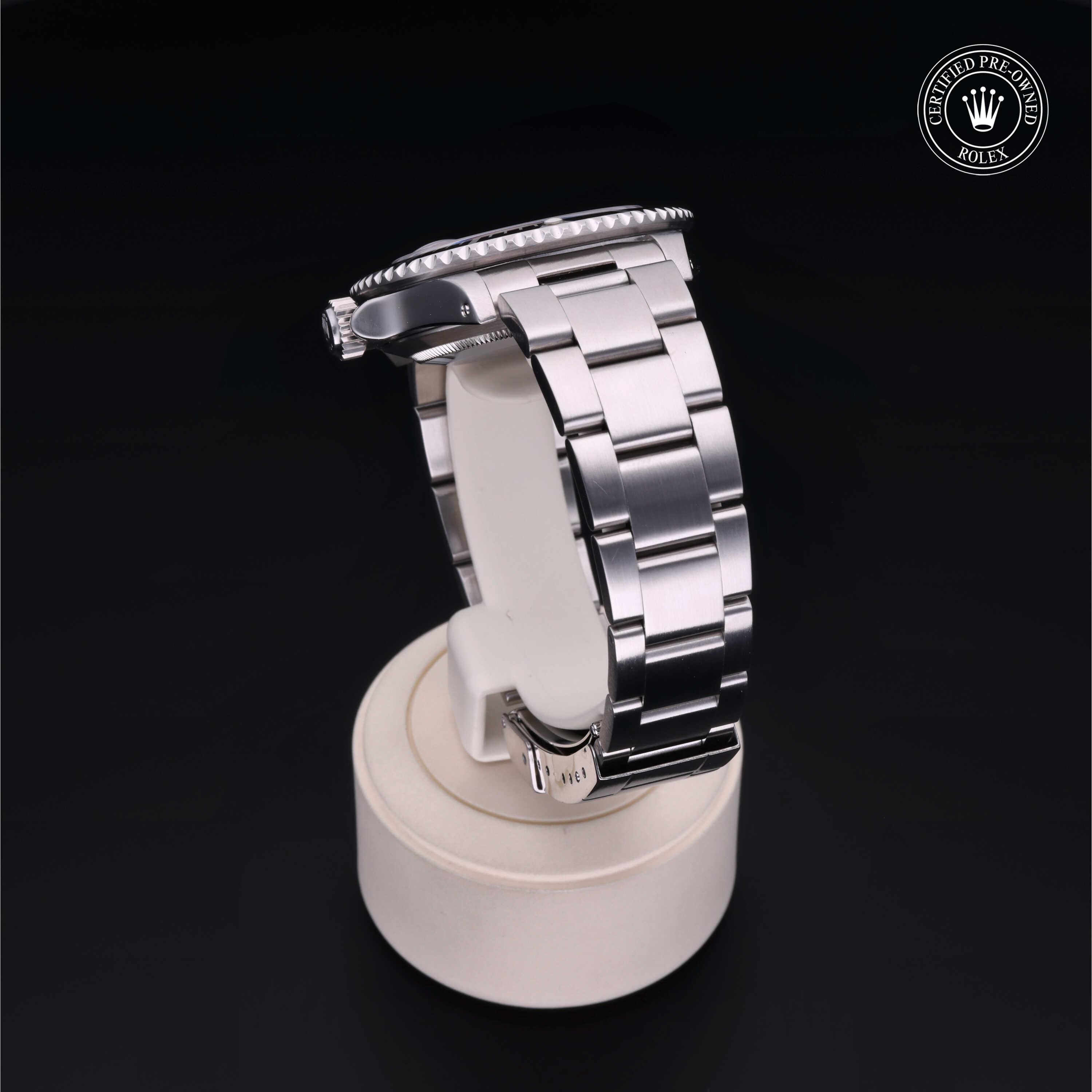 Oyster Perpetual Submariner Date