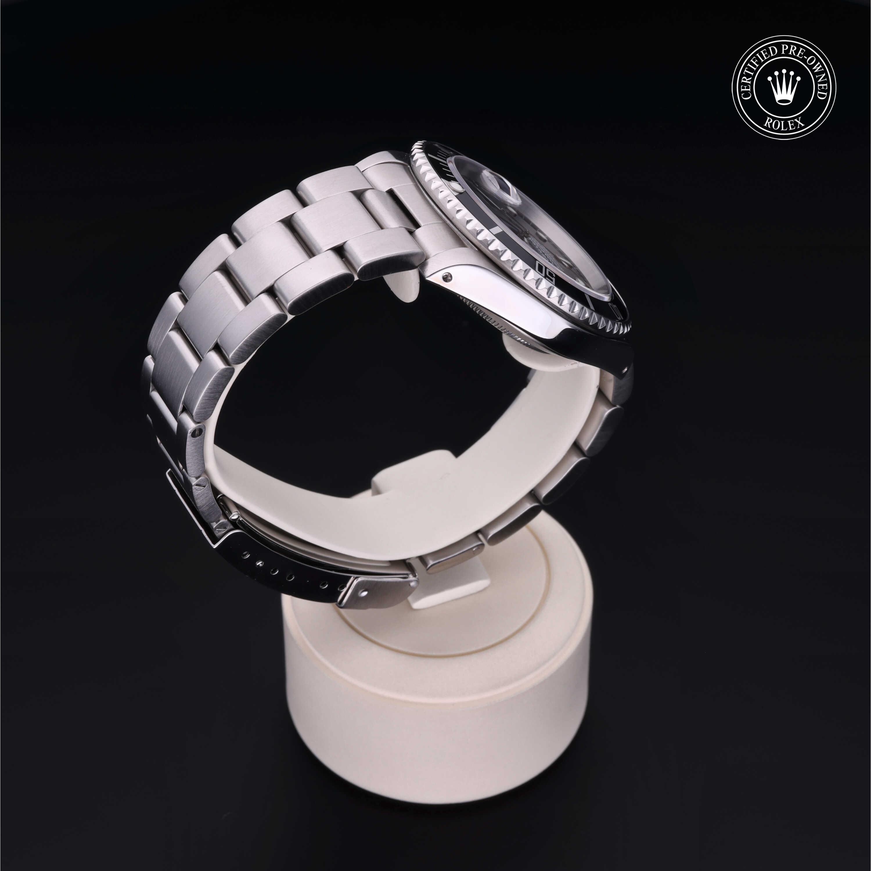 Oyster Perpetual Submariner Date