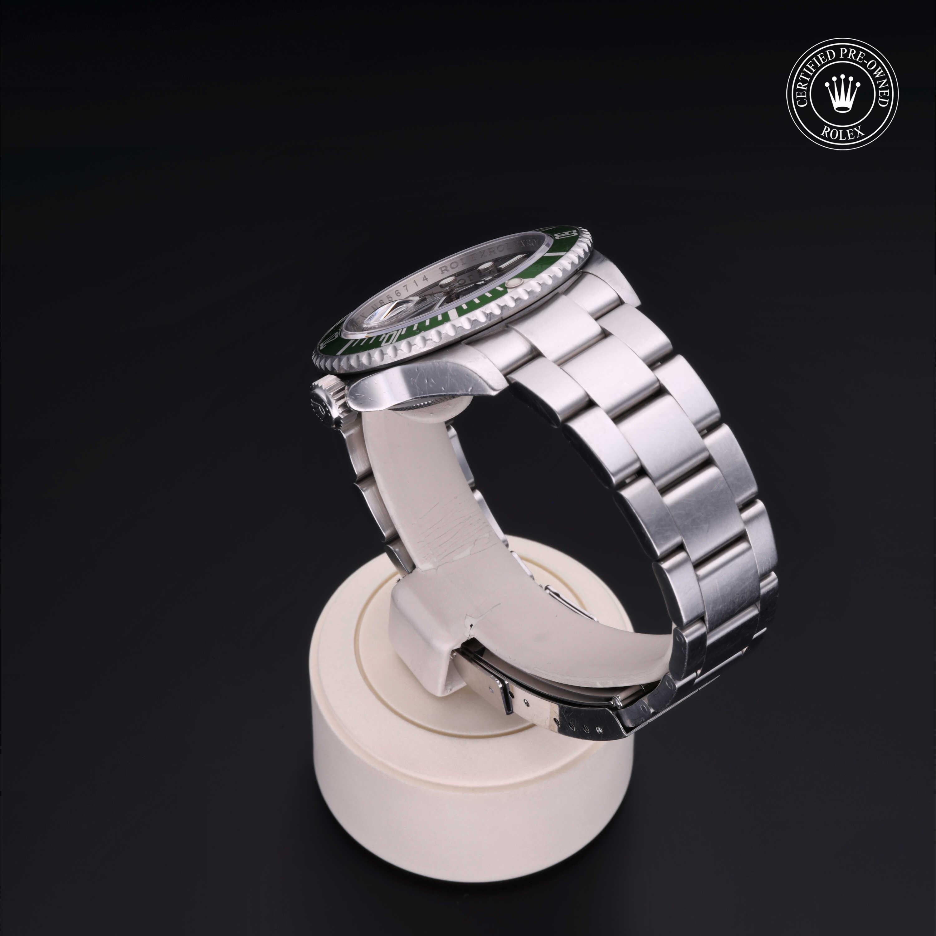 Oyster Perpetual Submariner Date