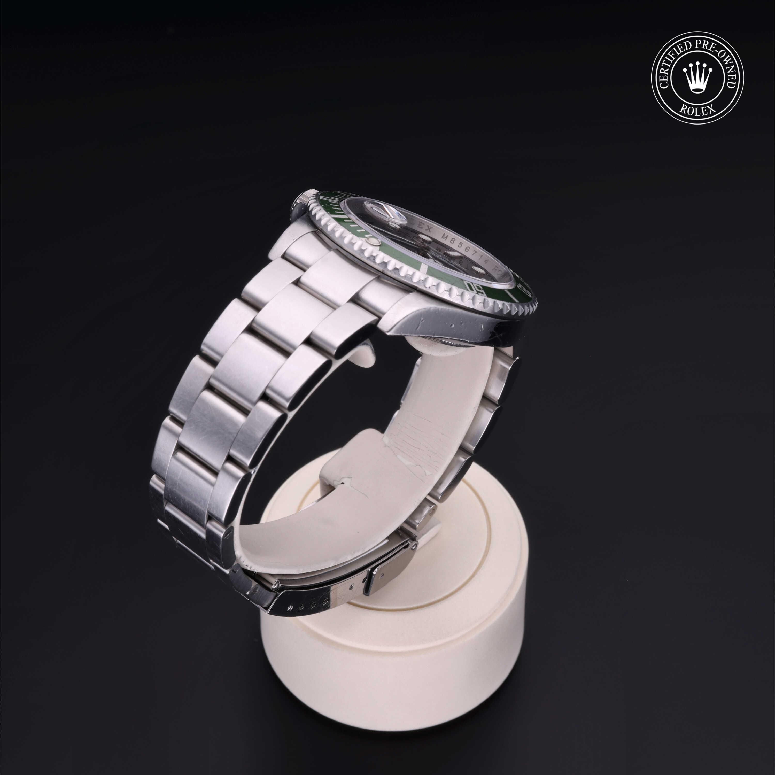 Oyster Perpetual Submariner Date