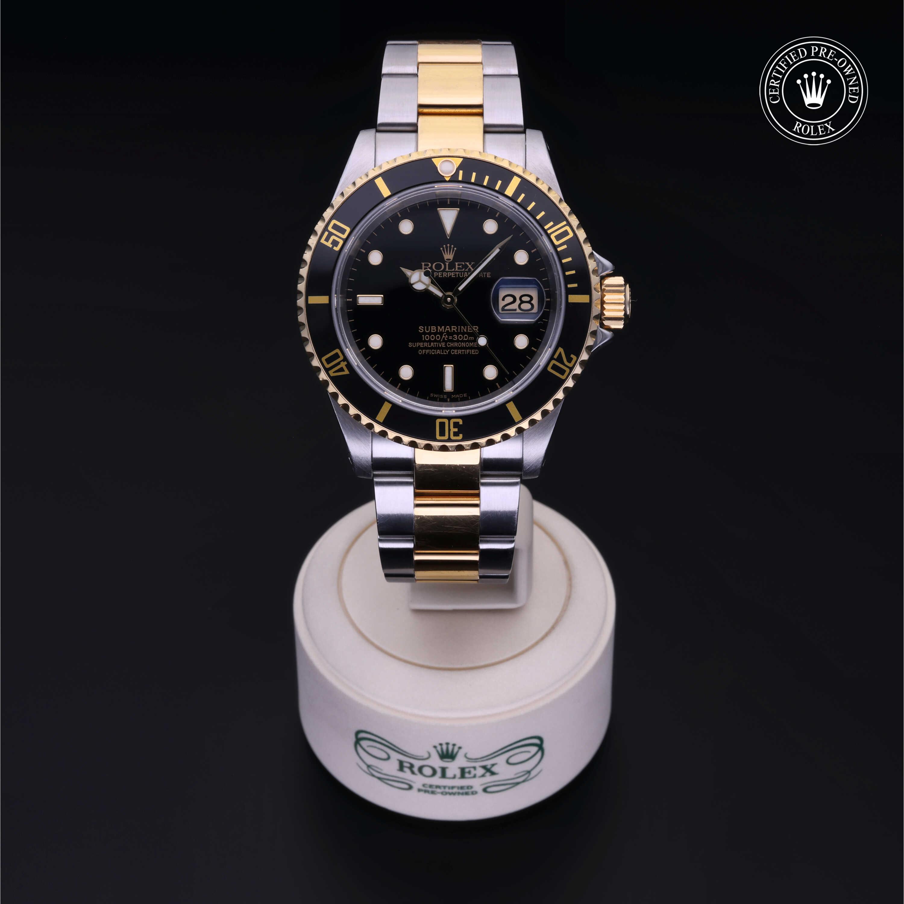 Oyster Perpetual  Submariner Date