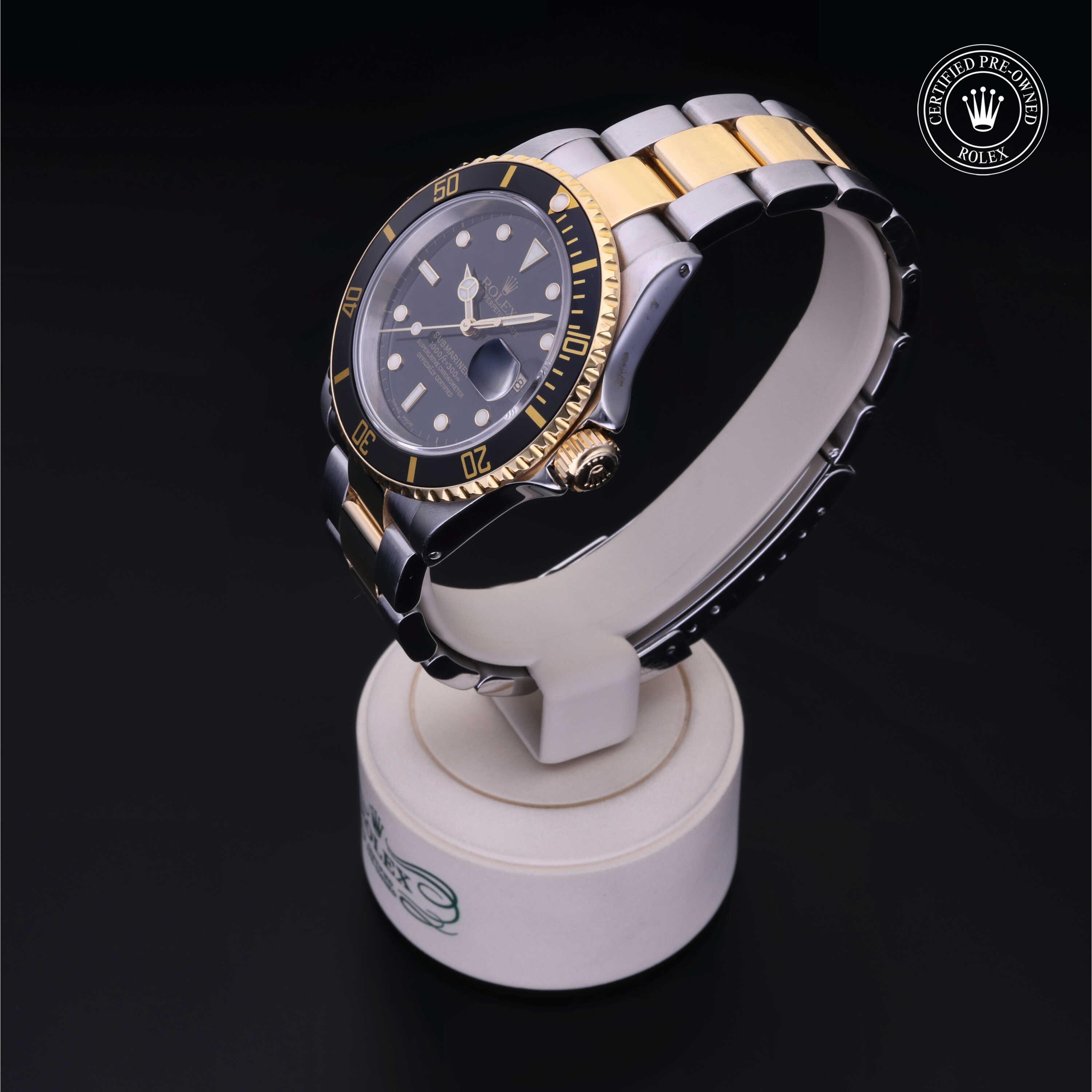 Oyster Perpetual  Submariner Date
