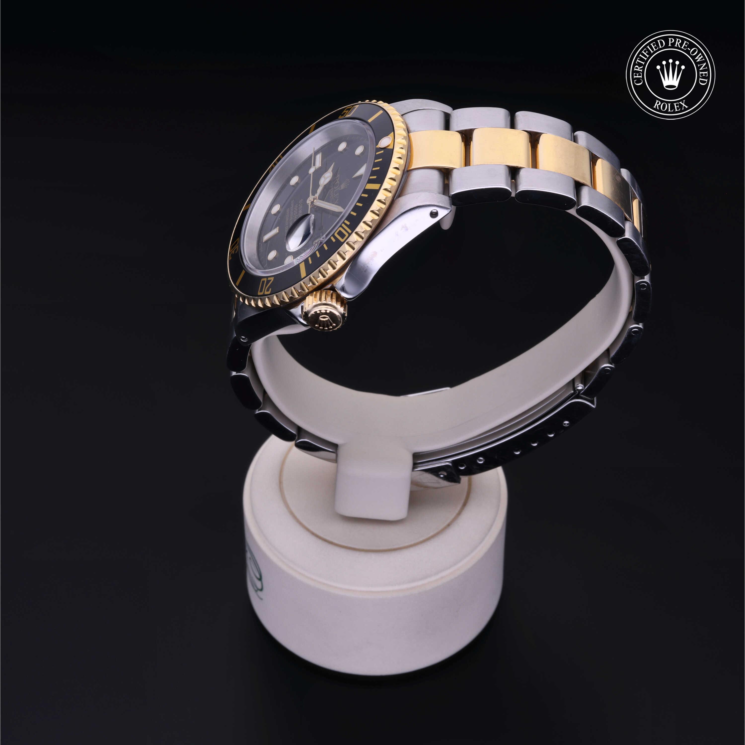 Oyster Perpetual  Submariner Date