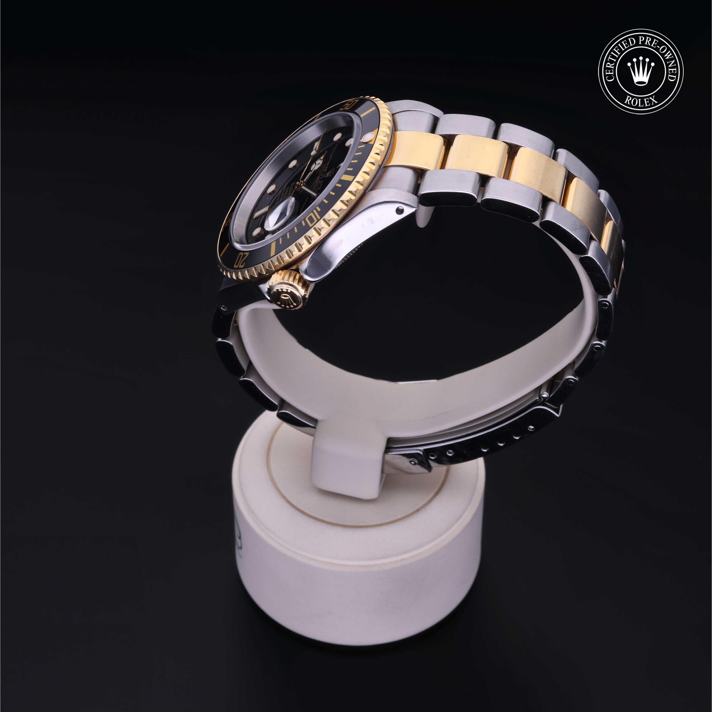 Oyster Perpetual  Submariner Date