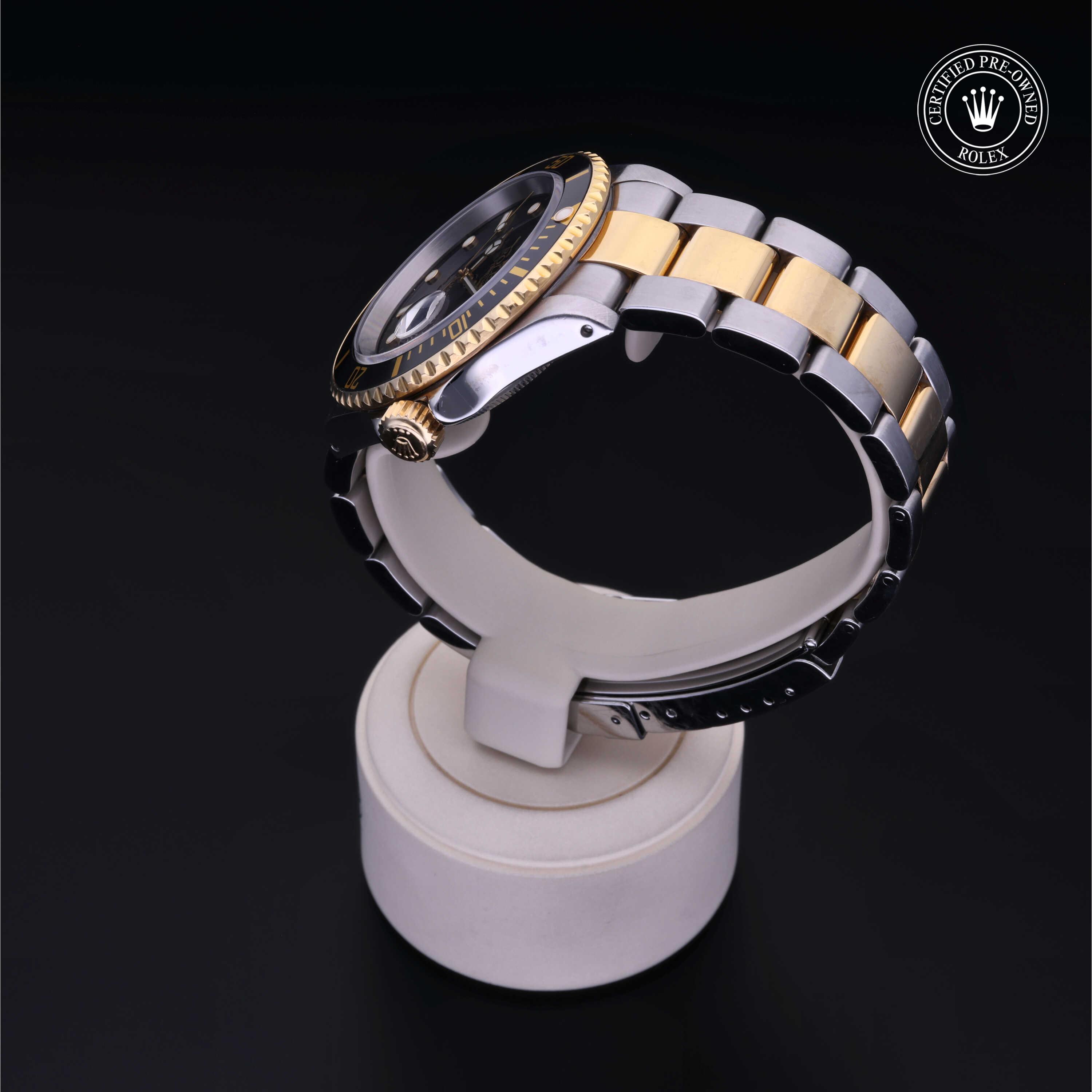 Oyster Perpetual  Submariner Date