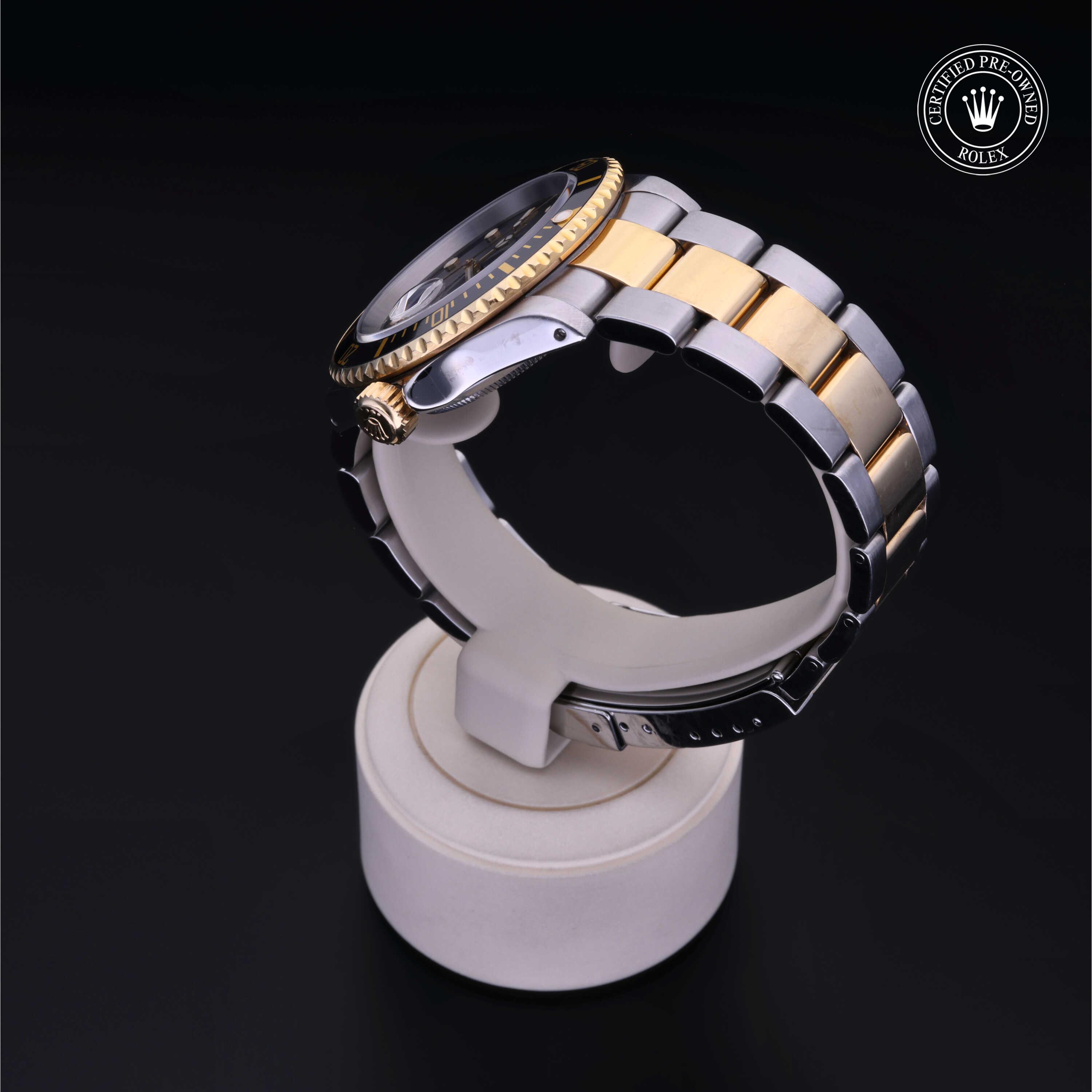 Oyster Perpetual  Submariner Date