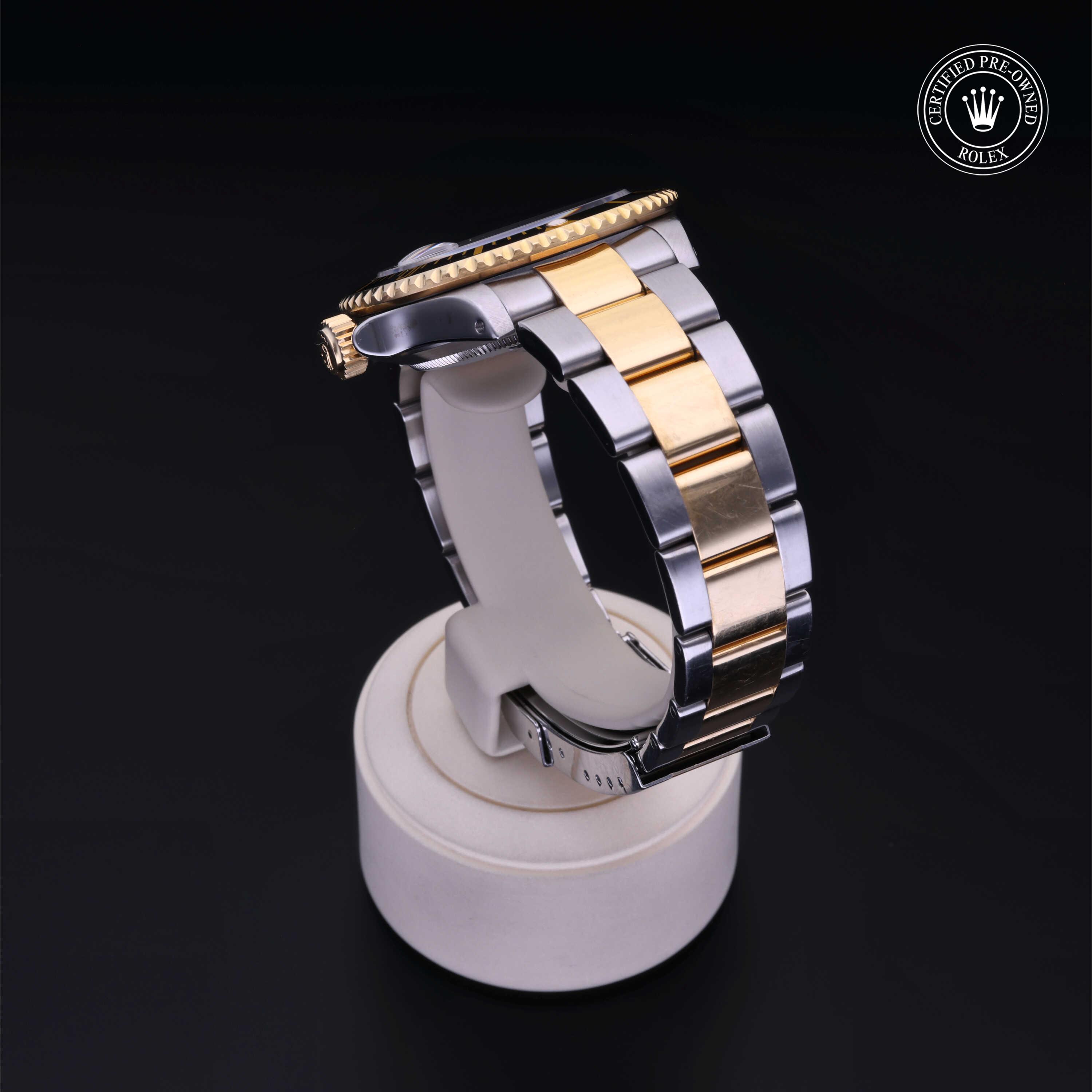 Oyster Perpetual  Submariner Date
