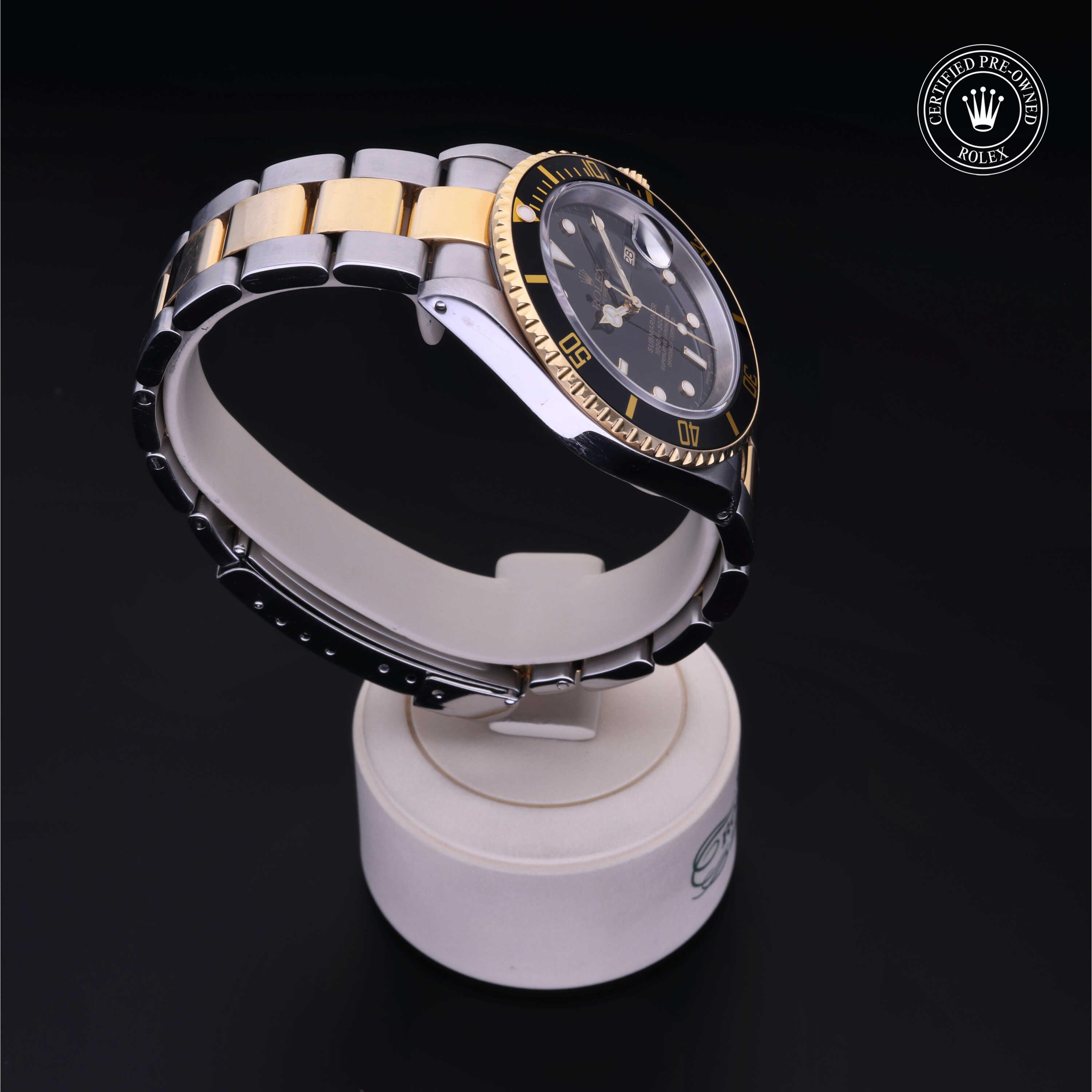 Oyster Perpetual  Submariner Date