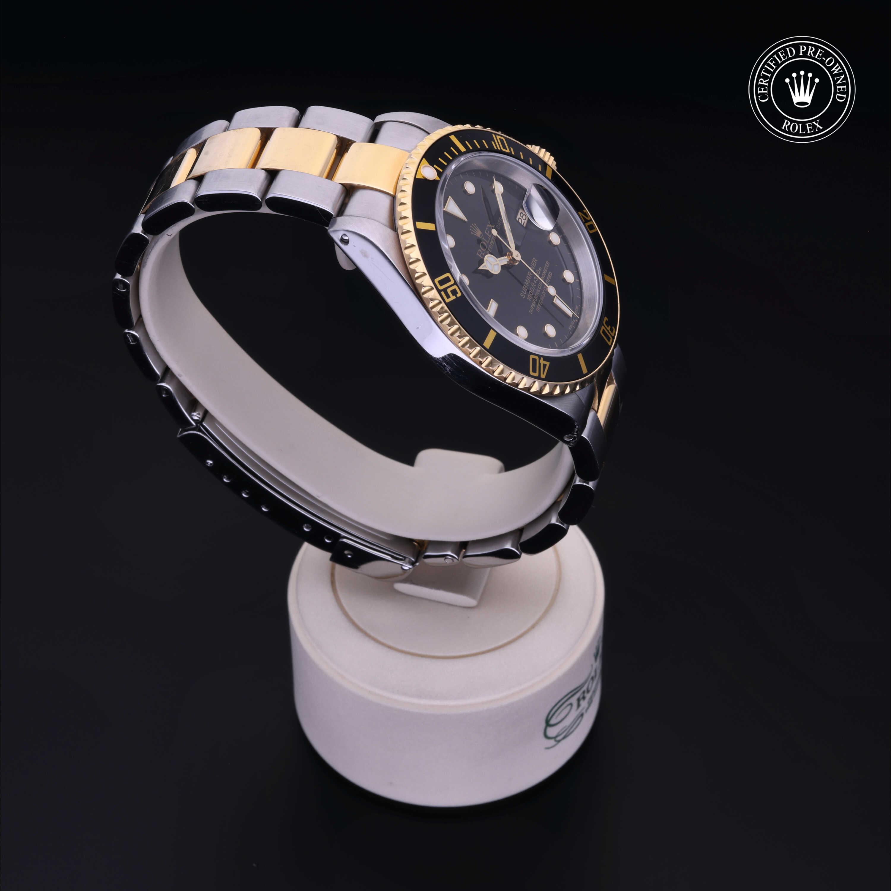 Oyster Perpetual  Submariner Date