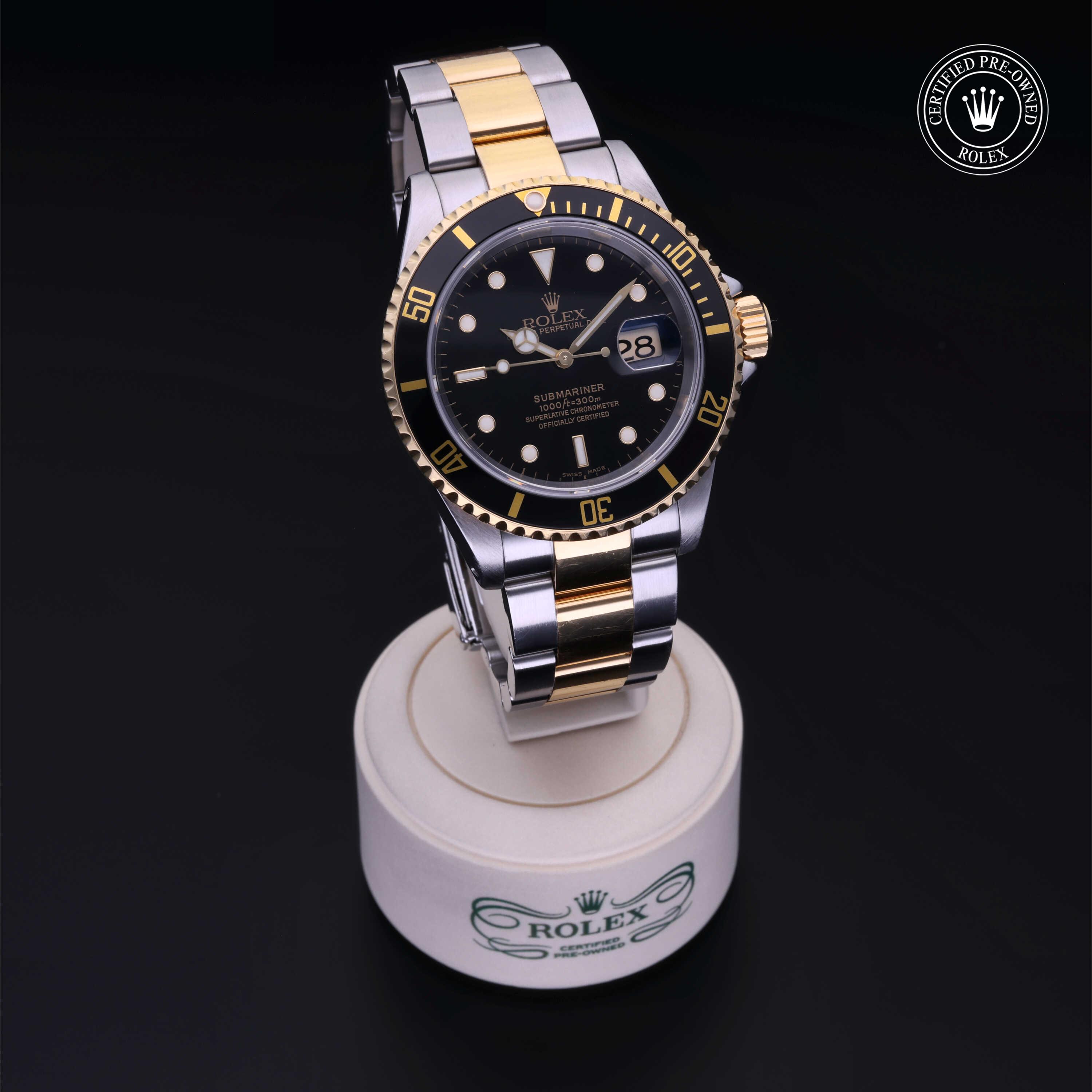 Oyster Perpetual  Submariner Date