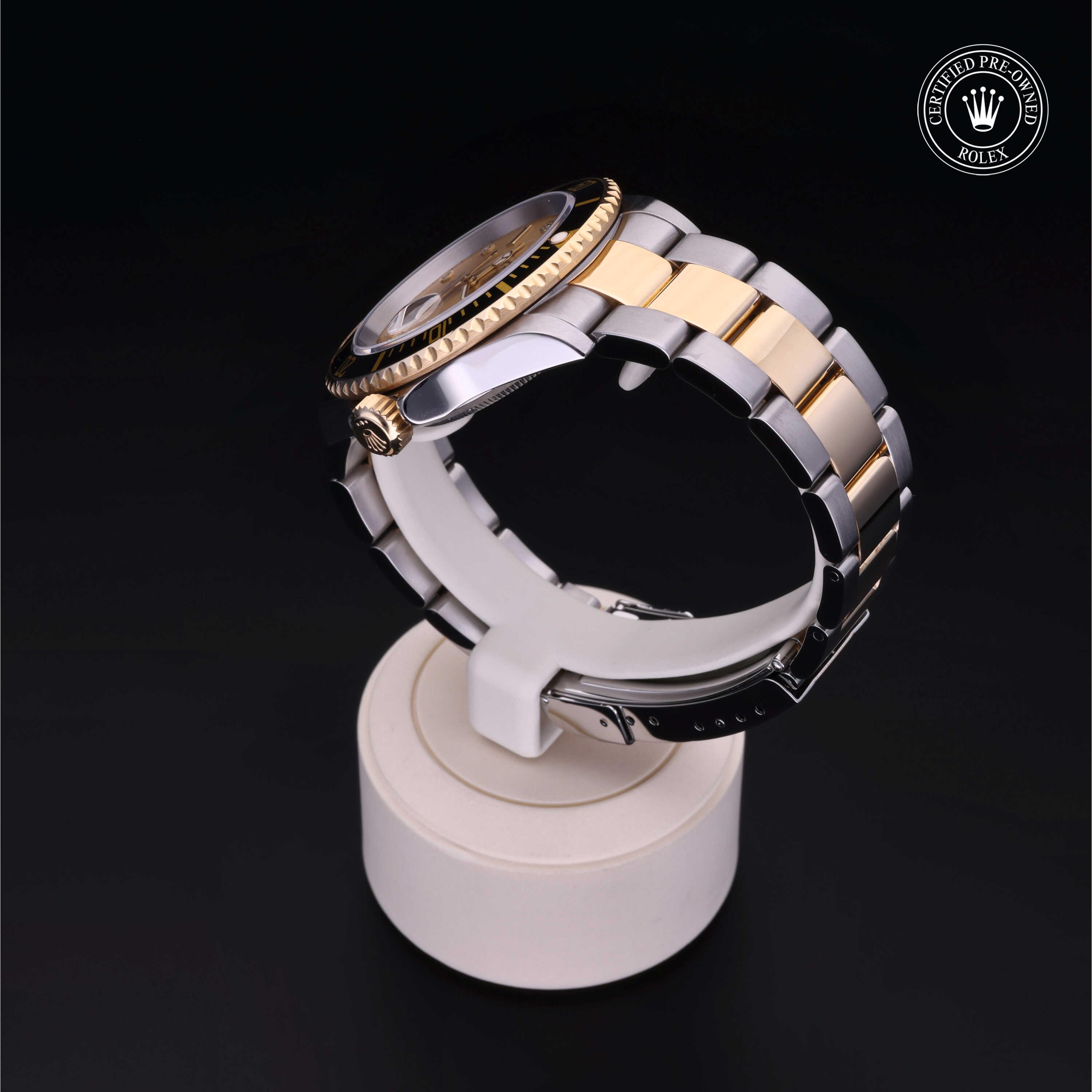 Oyster Perpetual Submariner Date