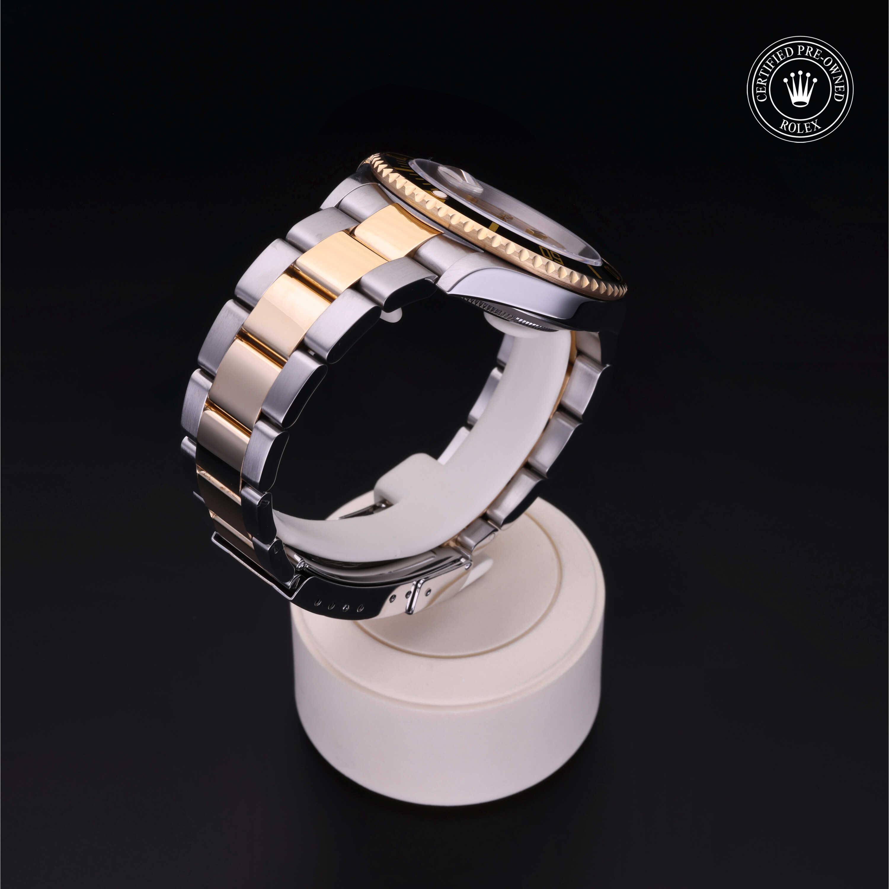 Oyster Perpetual Submariner Date