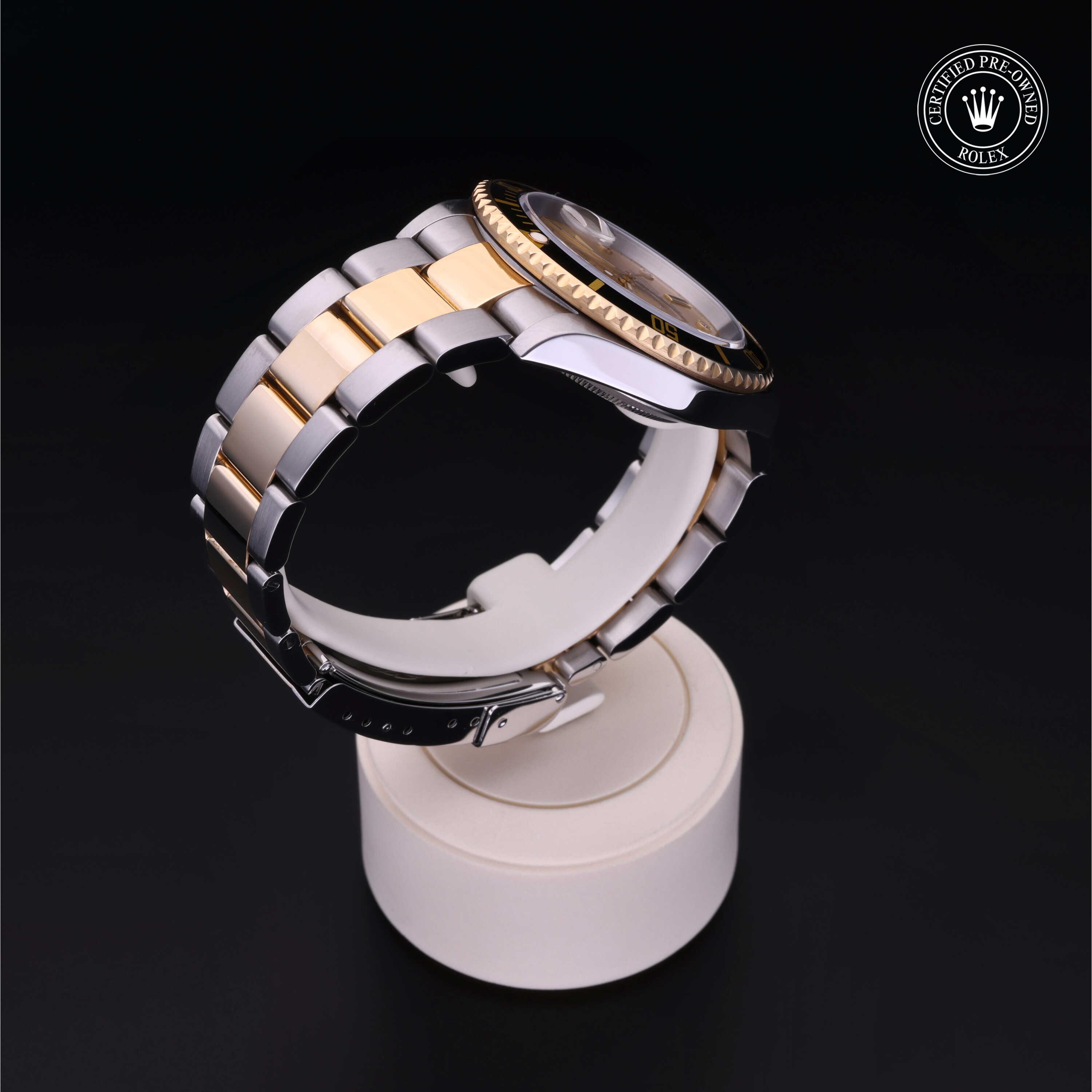 Oyster Perpetual Submariner Date