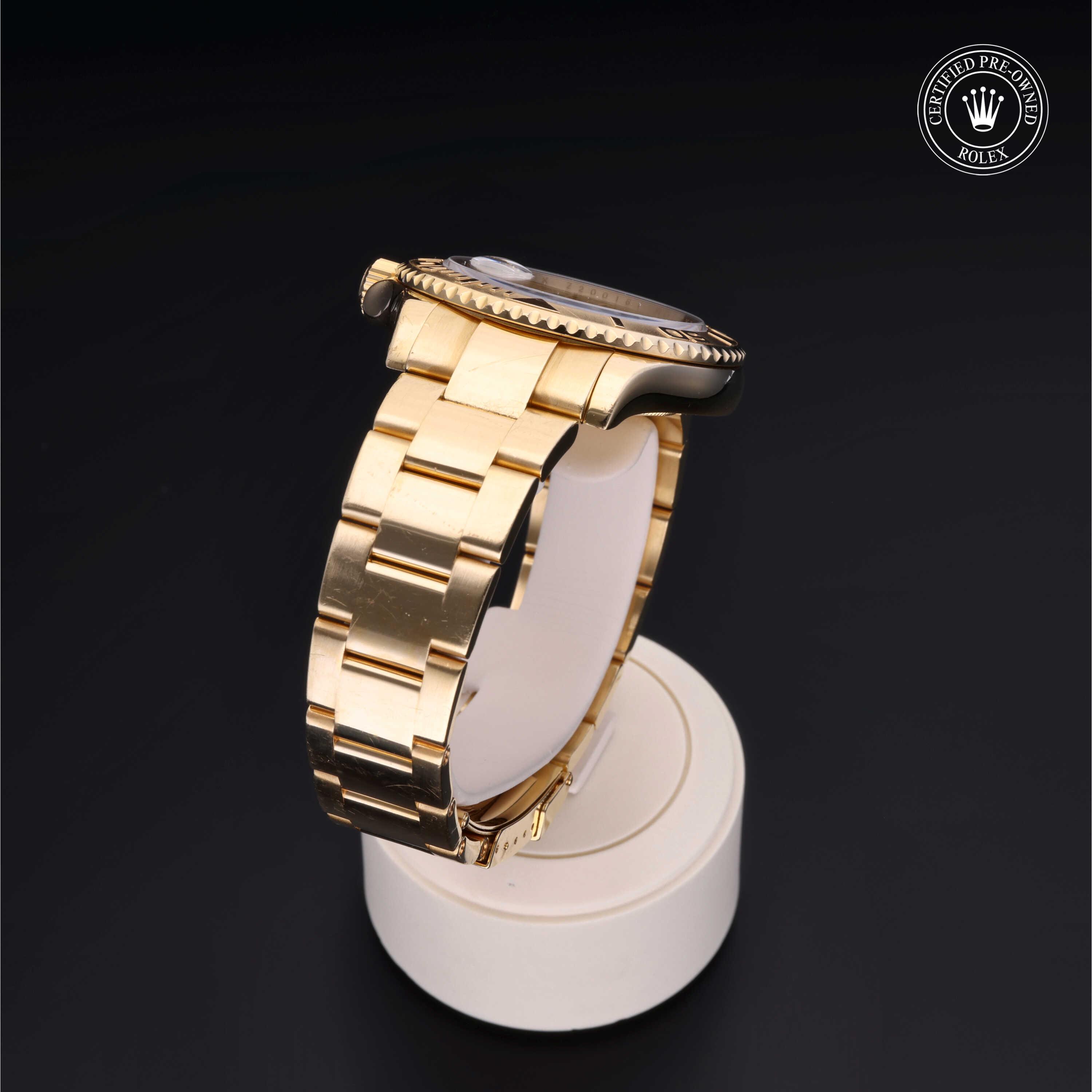Oyster Perpetual Yacht-Master 40