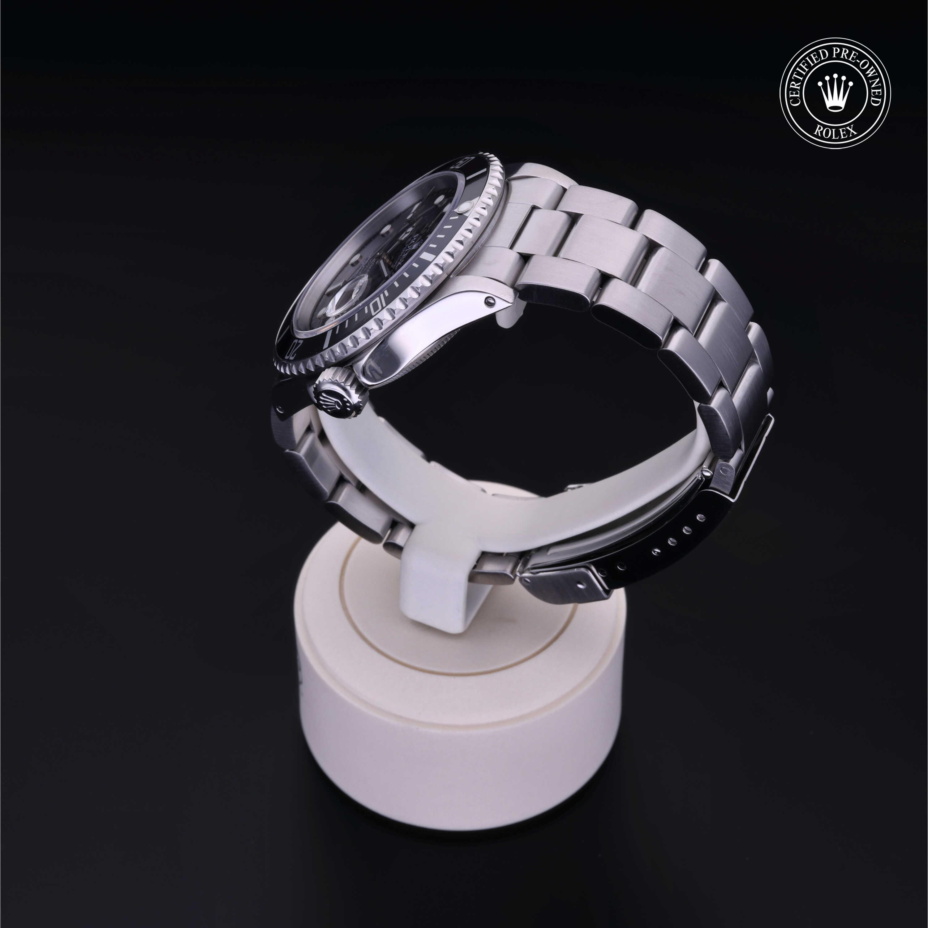 Oyster Perpetual Submariner Date