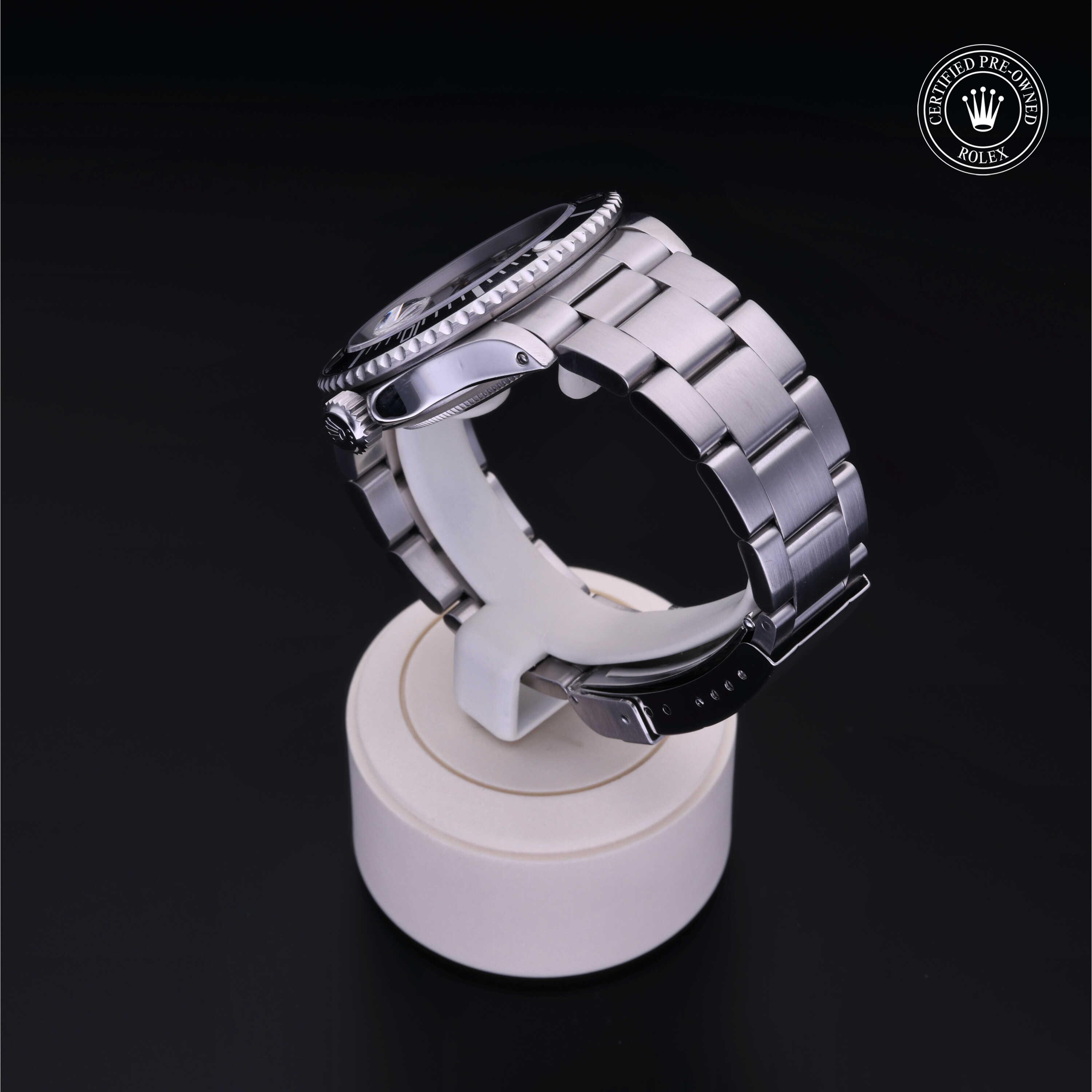 Oyster Perpetual Submariner Date