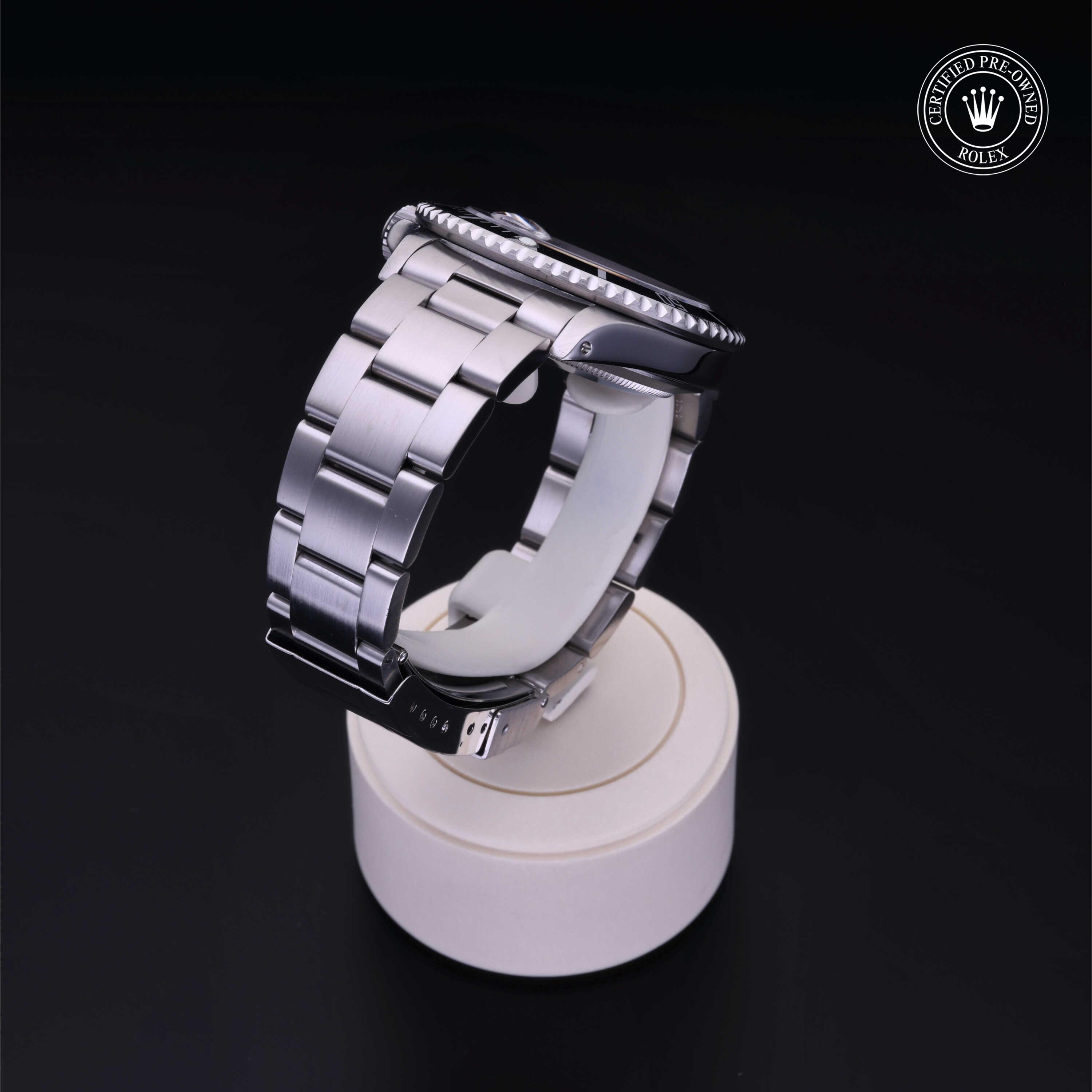 Oyster Perpetual Submariner Date