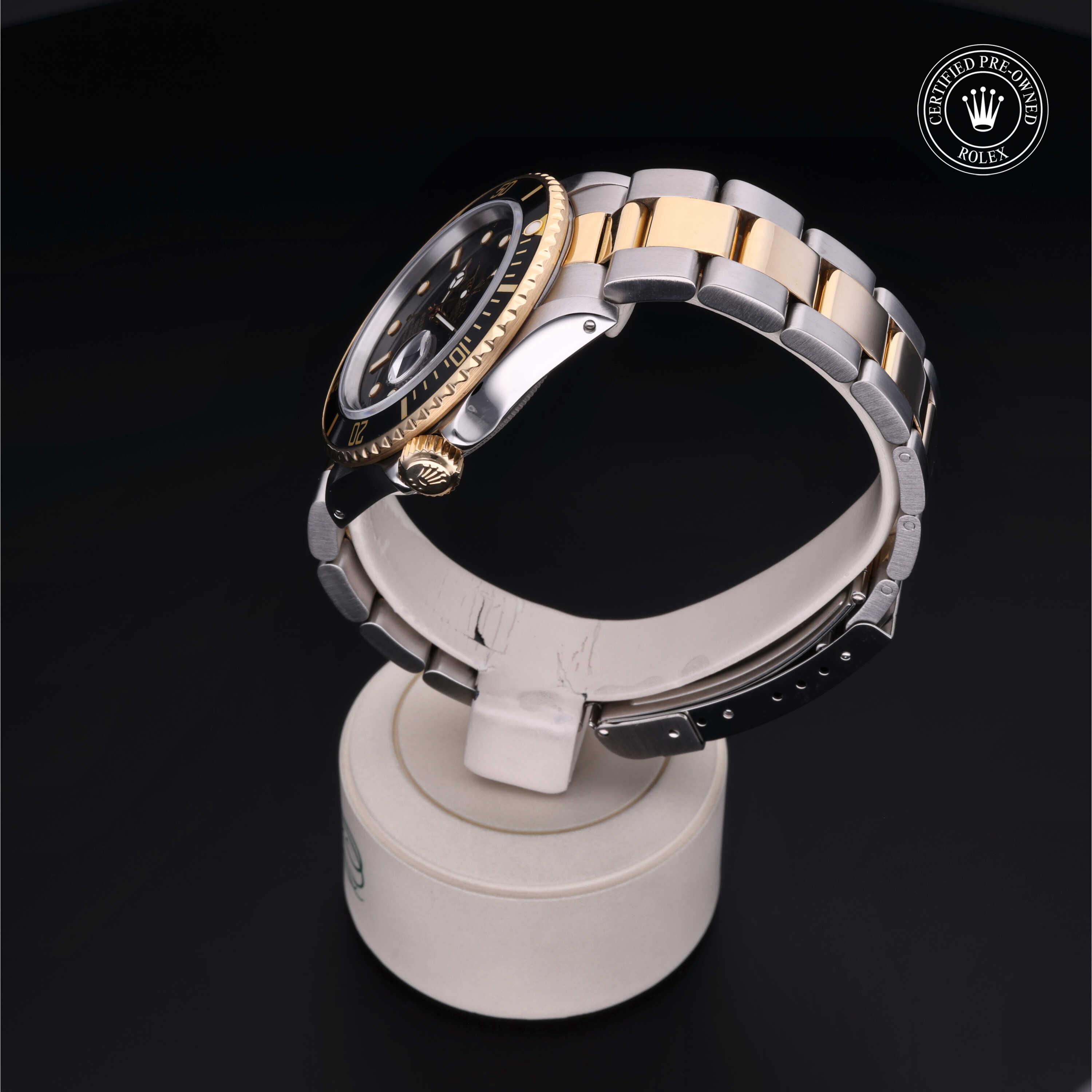 Oyster Perpetual Submariner Date