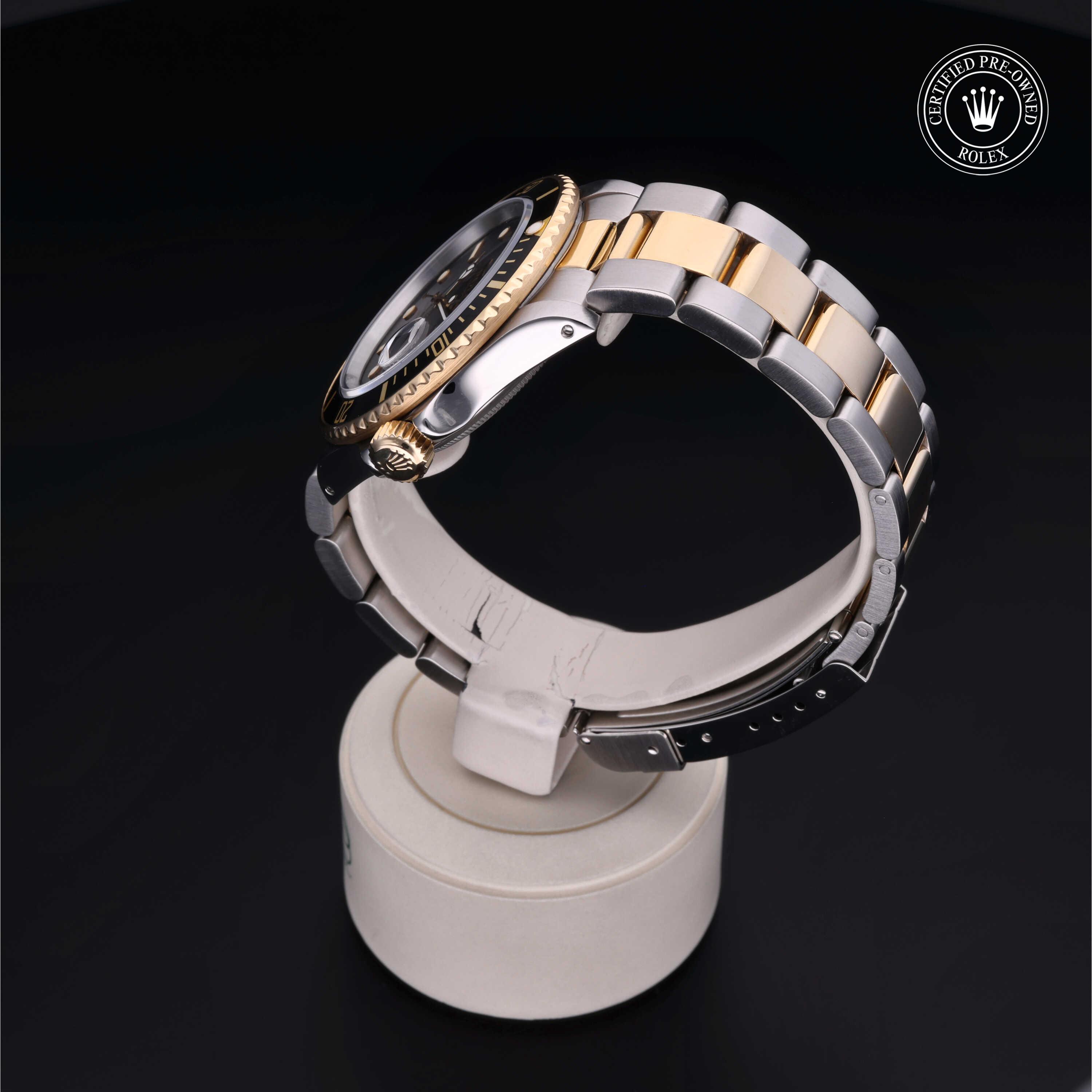 Oyster Perpetual Submariner Date