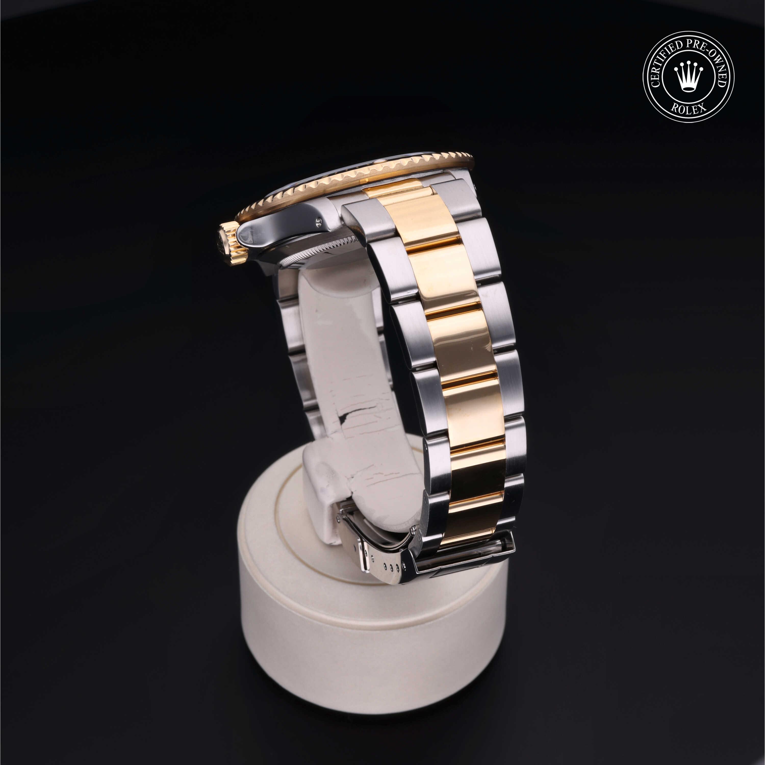 Oyster Perpetual Submariner Date