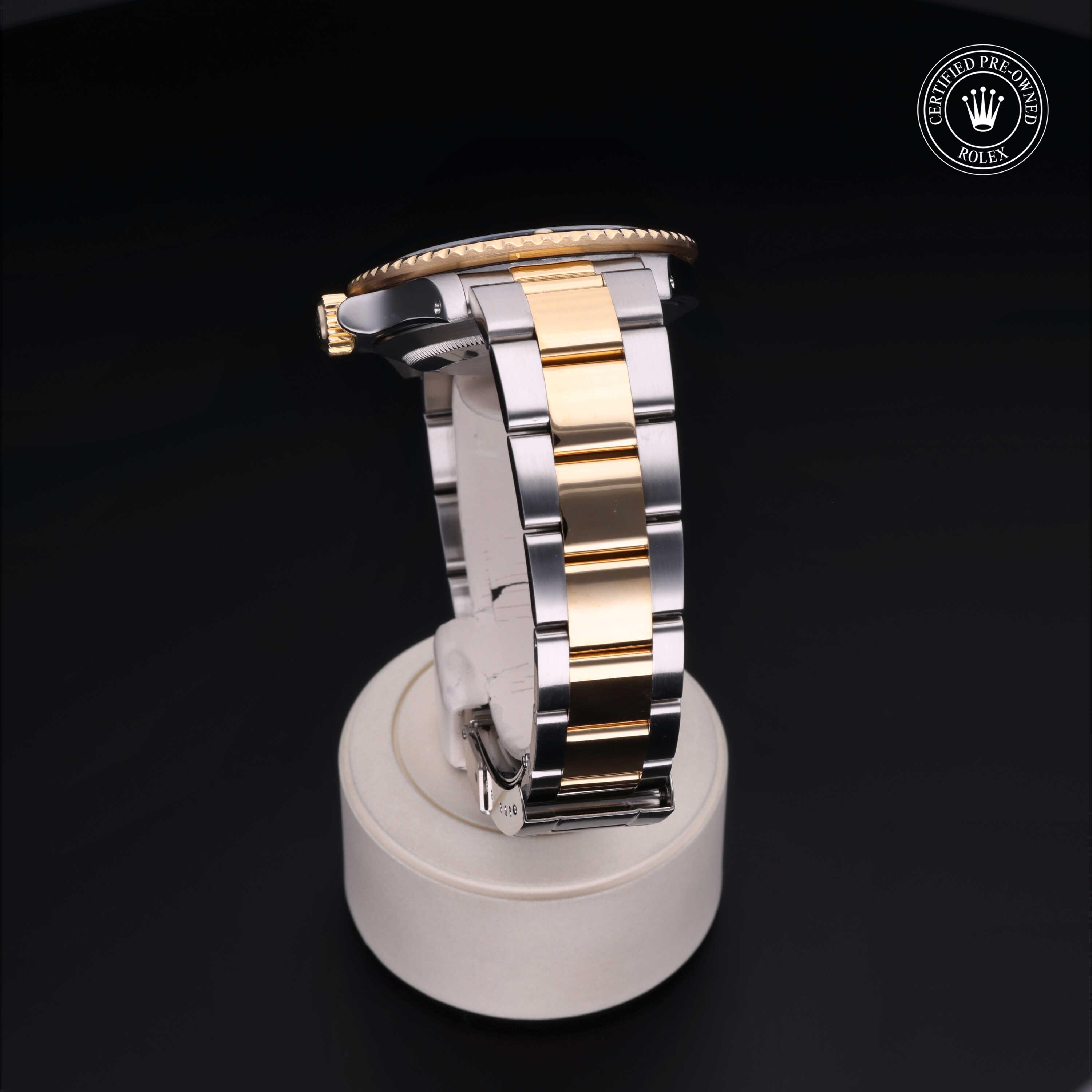 Oyster Perpetual Submariner Date