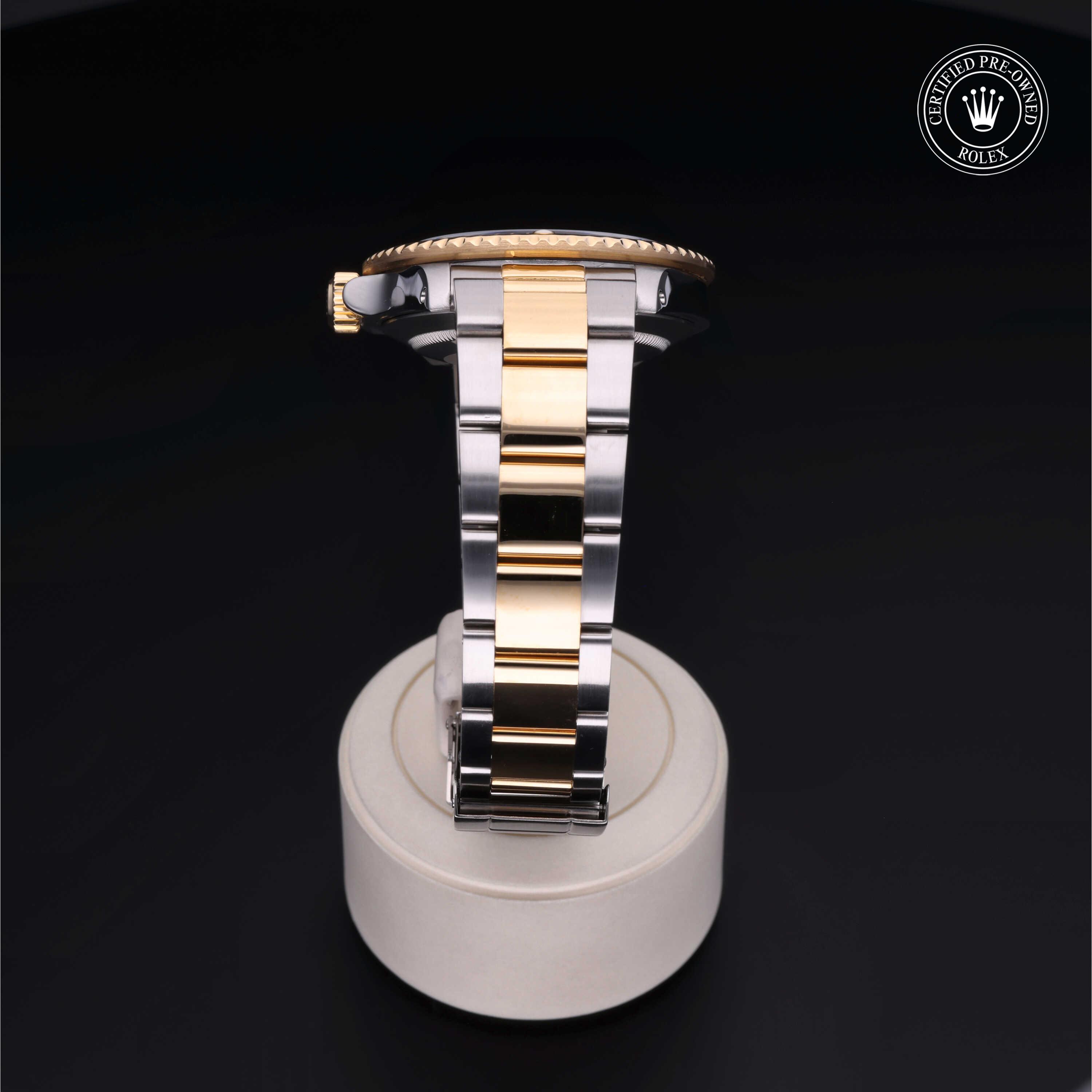 Oyster Perpetual Submariner Date