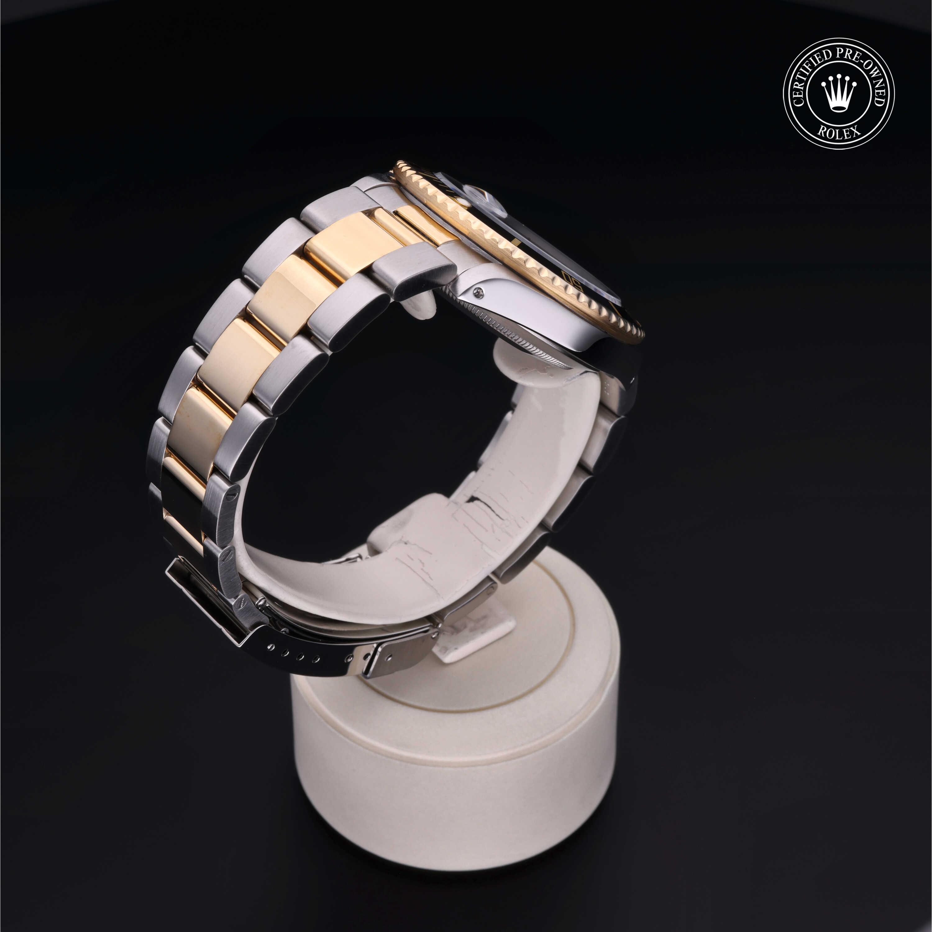 Oyster Perpetual Submariner Date