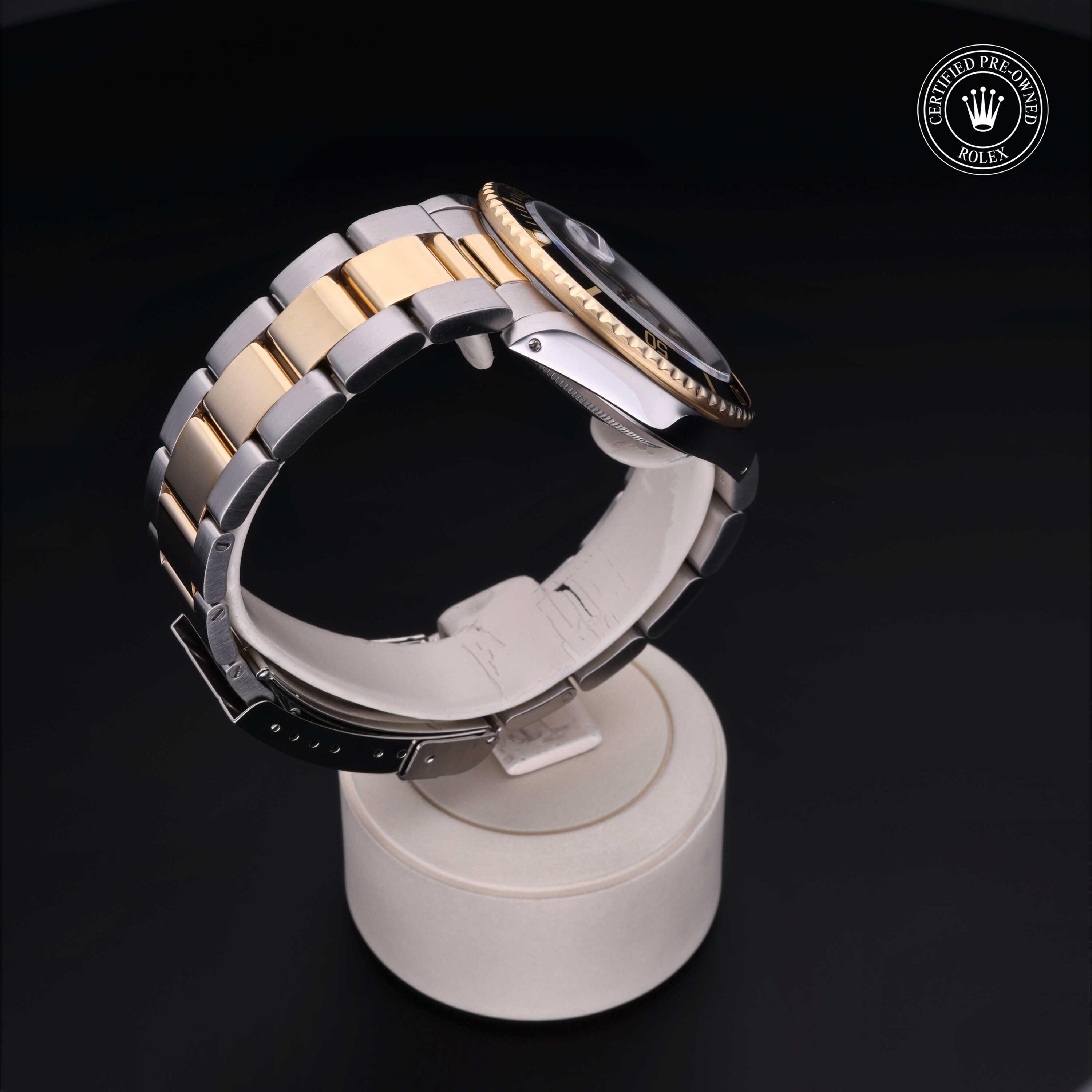 Oyster Perpetual Submariner Date