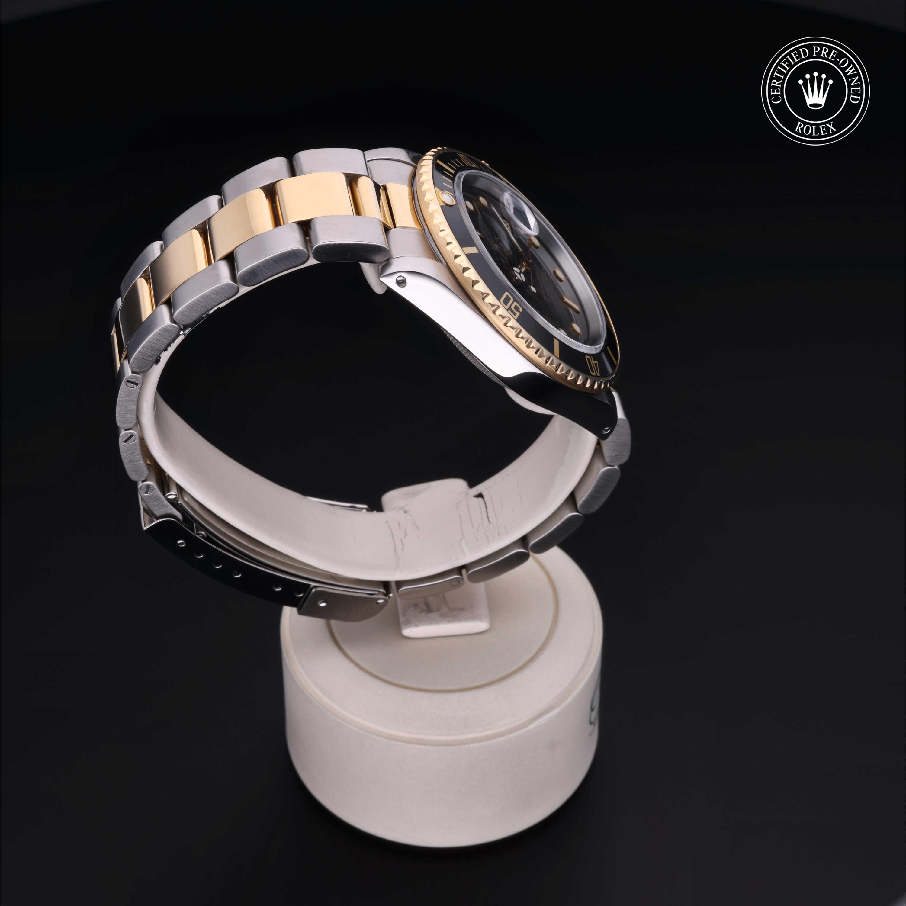 Oyster Perpetual Submariner Date